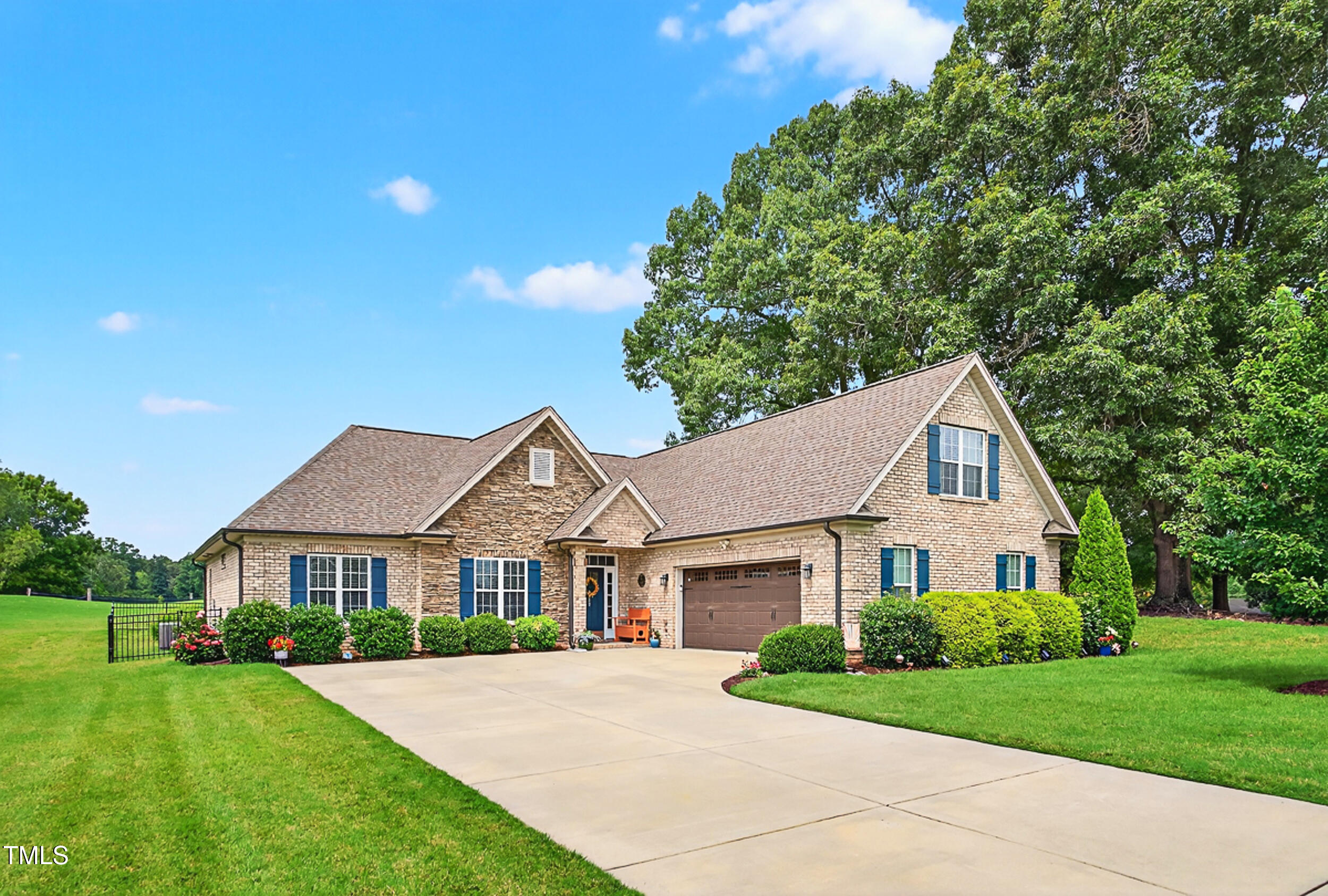 1587 Challenge Drive Property Photo 1