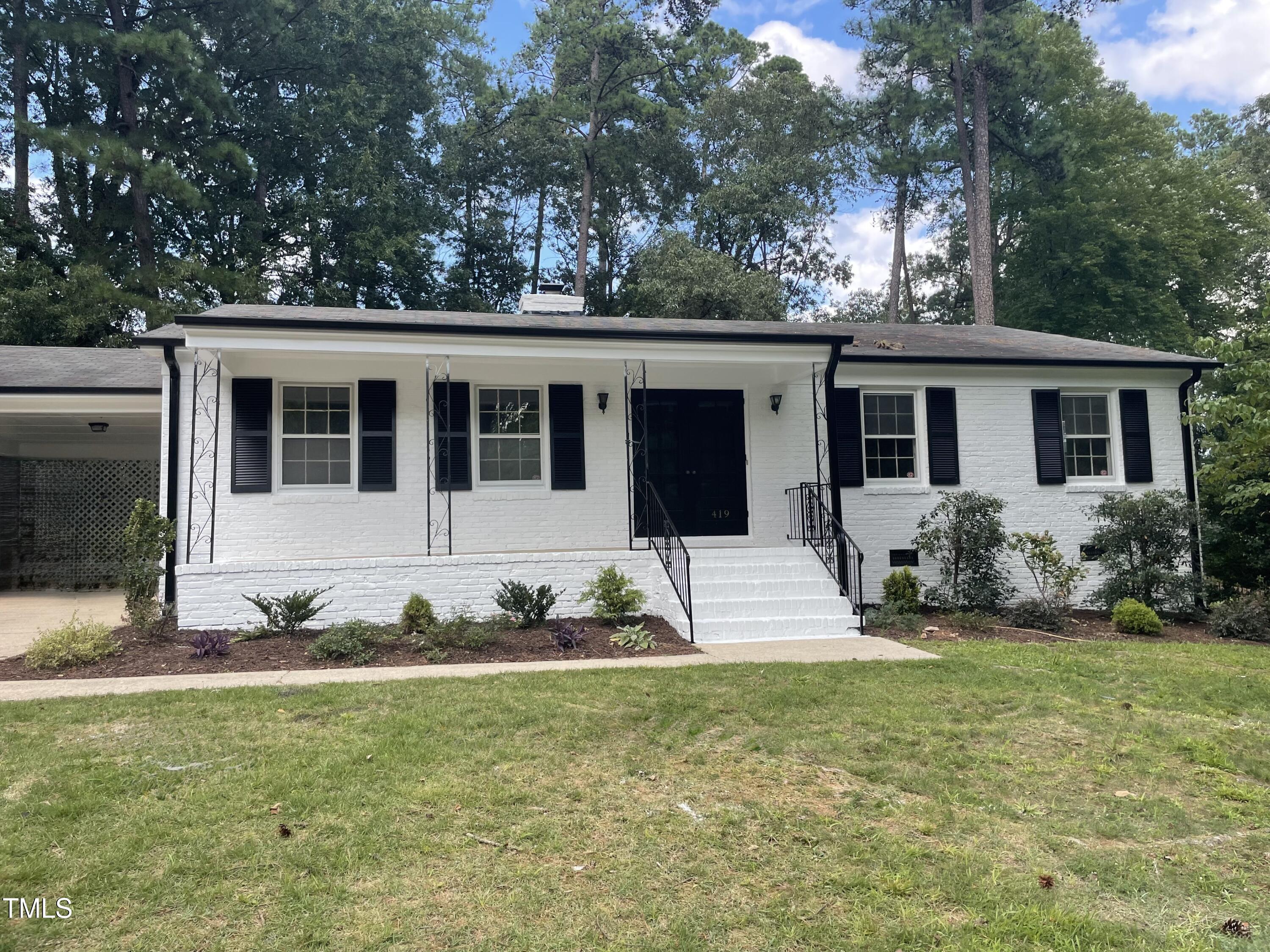 419 Emerson Drive Property Photo 1