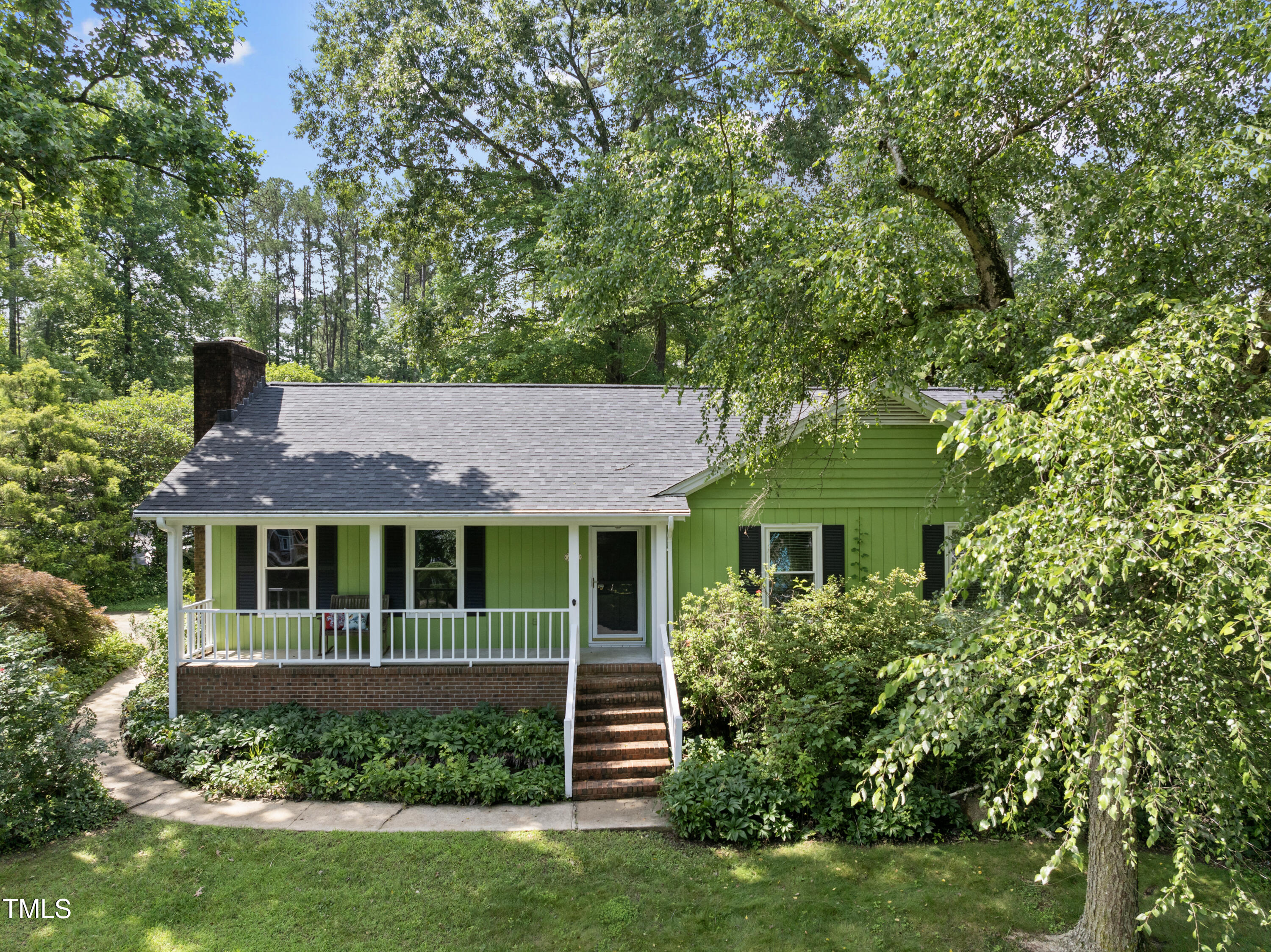 112 Whithorne Drive Property Photo 1