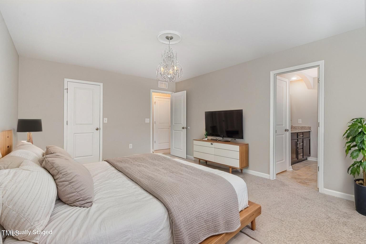 637 Stapleford Lane Property Photo 17