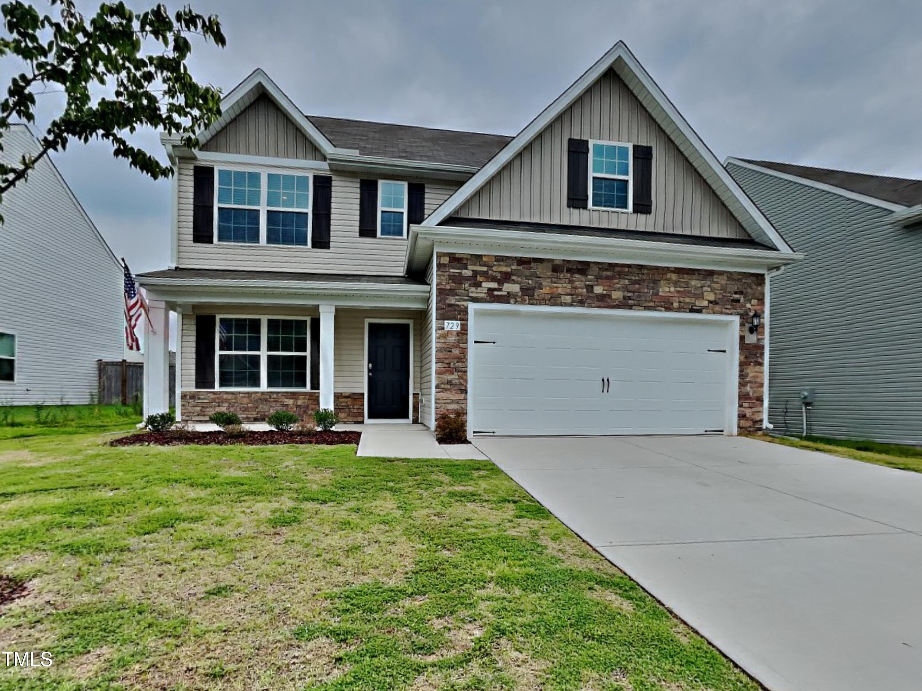 729 Crackling Court Property Photo 1