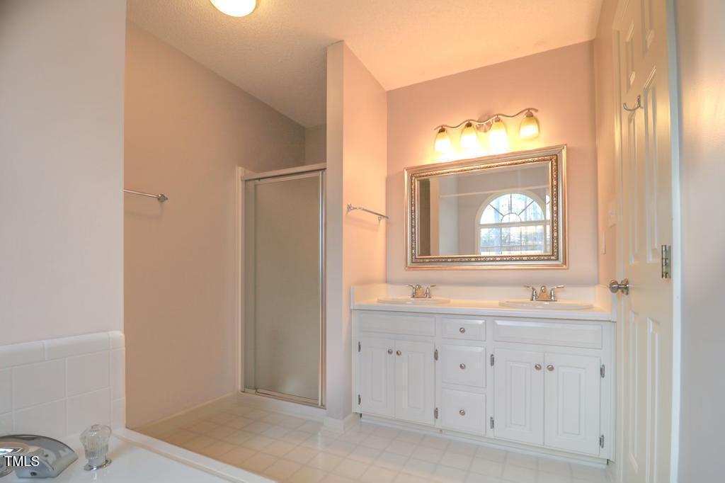 6400 Westborough Drive Property Photo 10