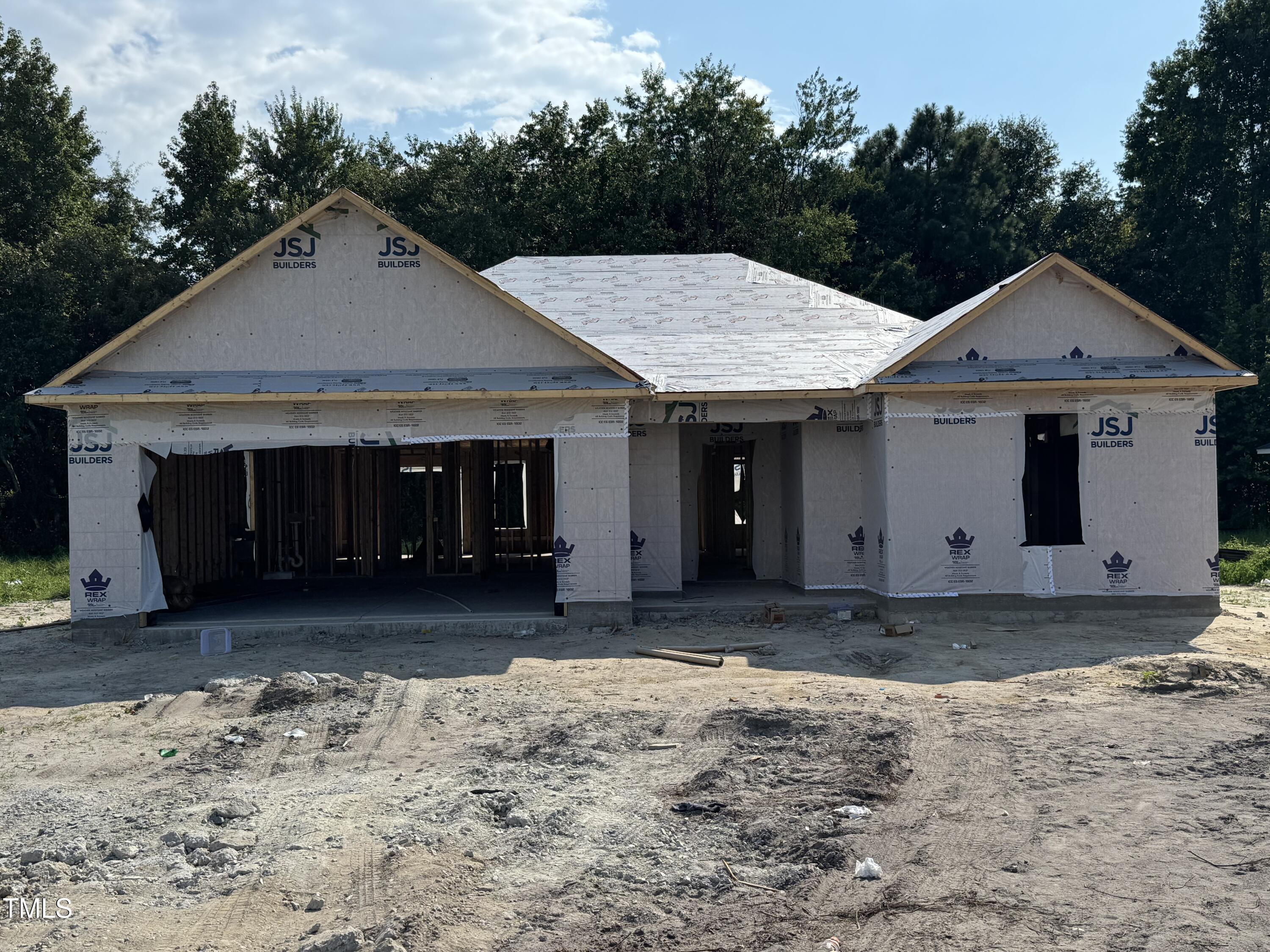 106 Twin Pines Court Property Photo 1