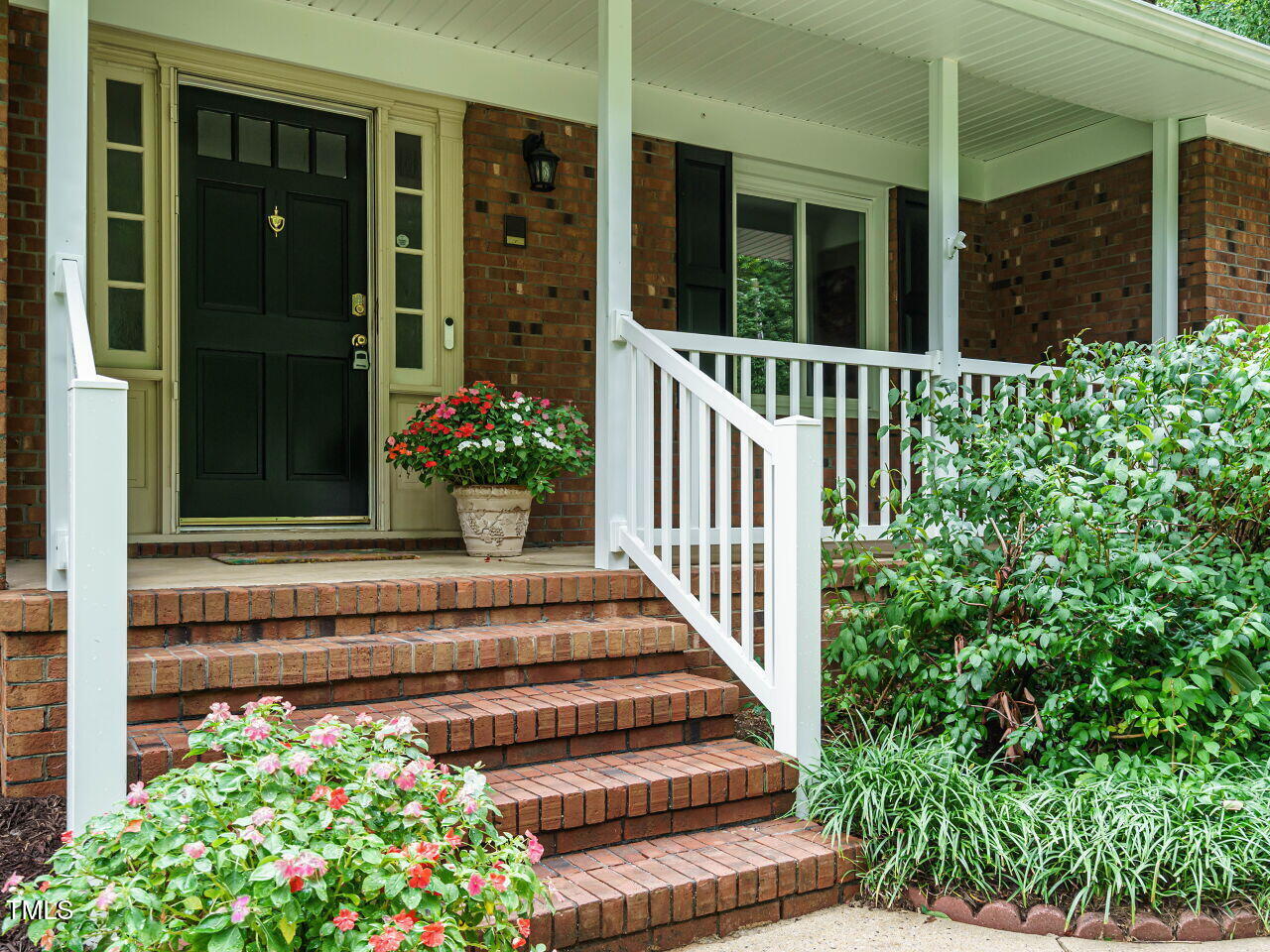 4208 Wingate Drive Property Photo 1