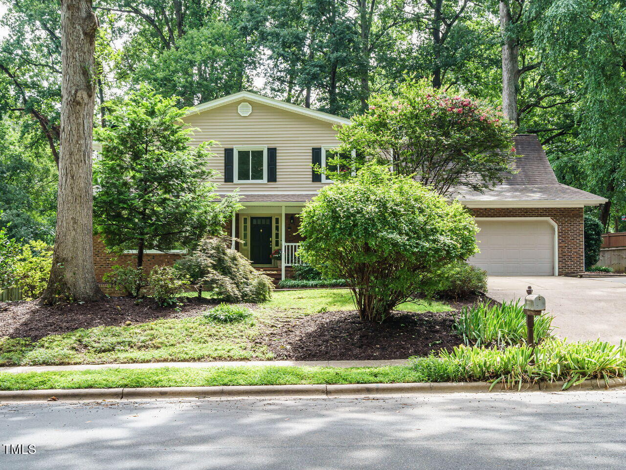 4208 Wingate Drive Property Photo 1