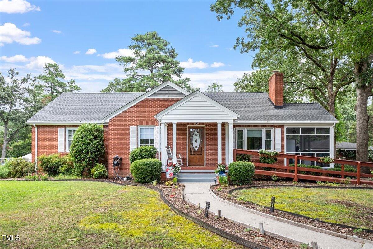 602 18th Street Property Photo 1