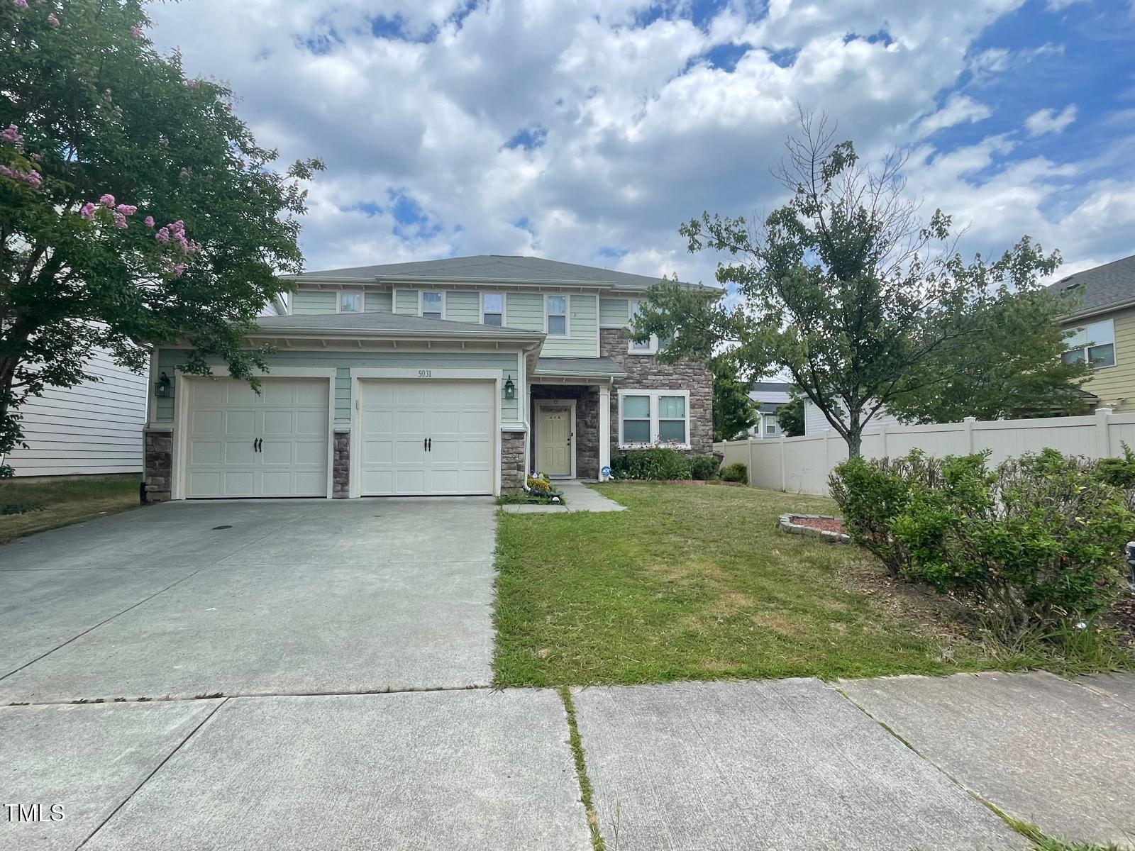 5031 Lake Grove Blvd Boulevard Property Photo 1