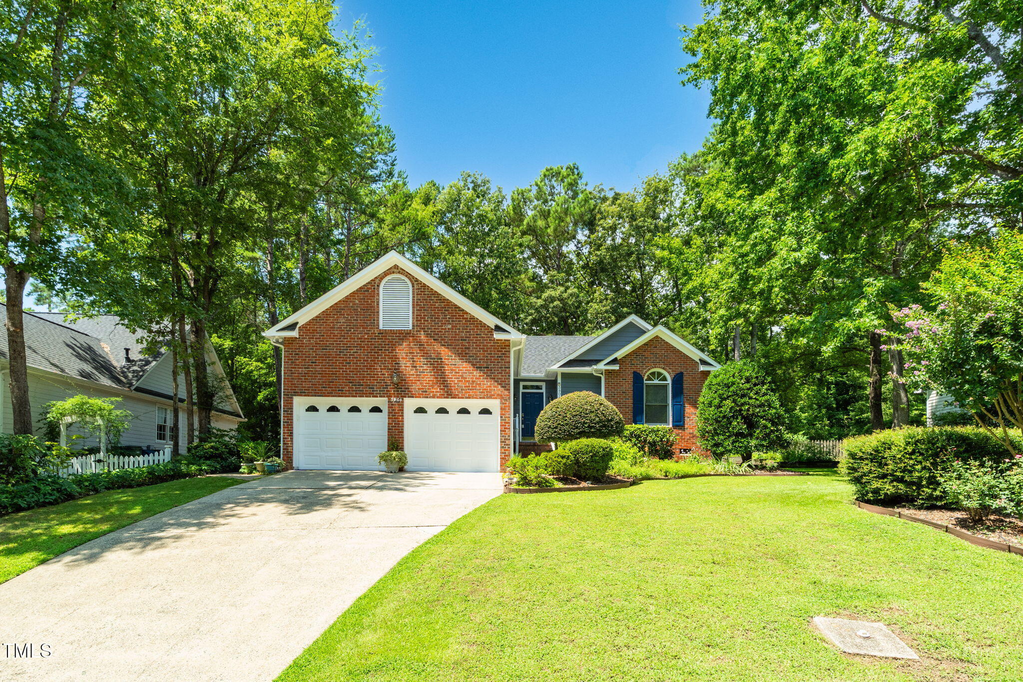 3904 Sunningdale Way Property Photo 1