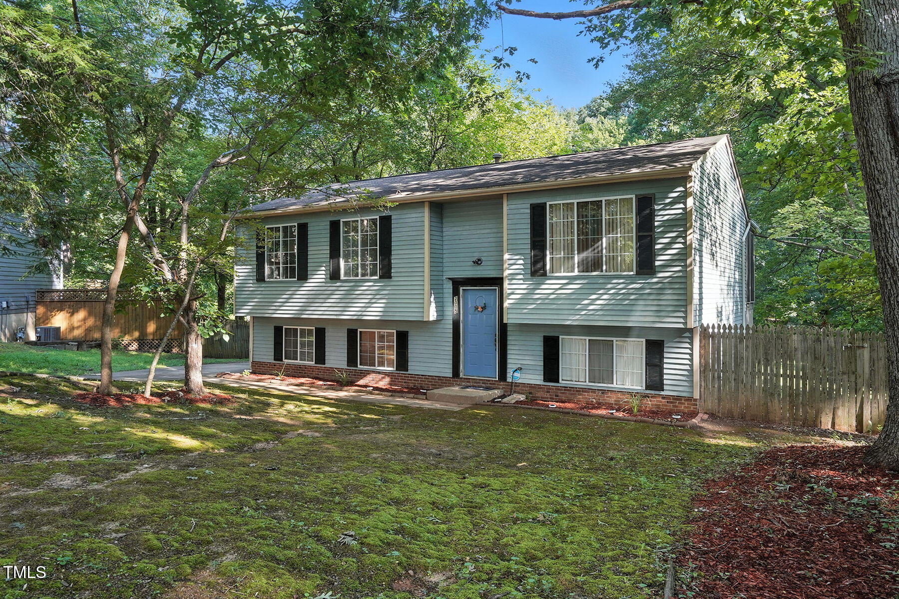 2005 Shenandoah Road Property Photo 1