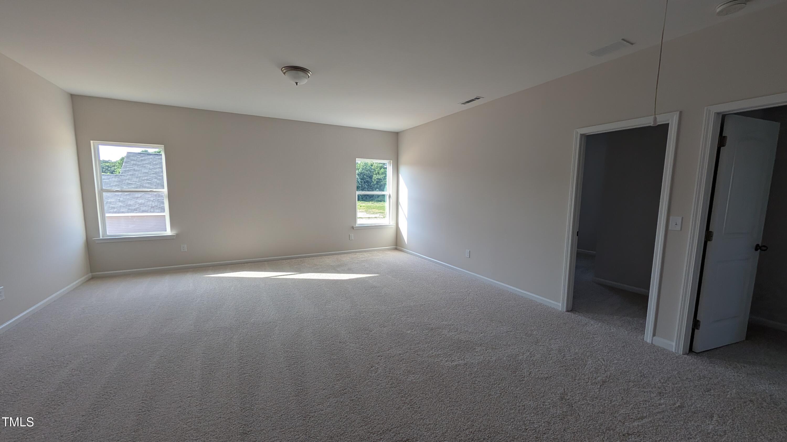 208 Saxony Drive Property Photo 5