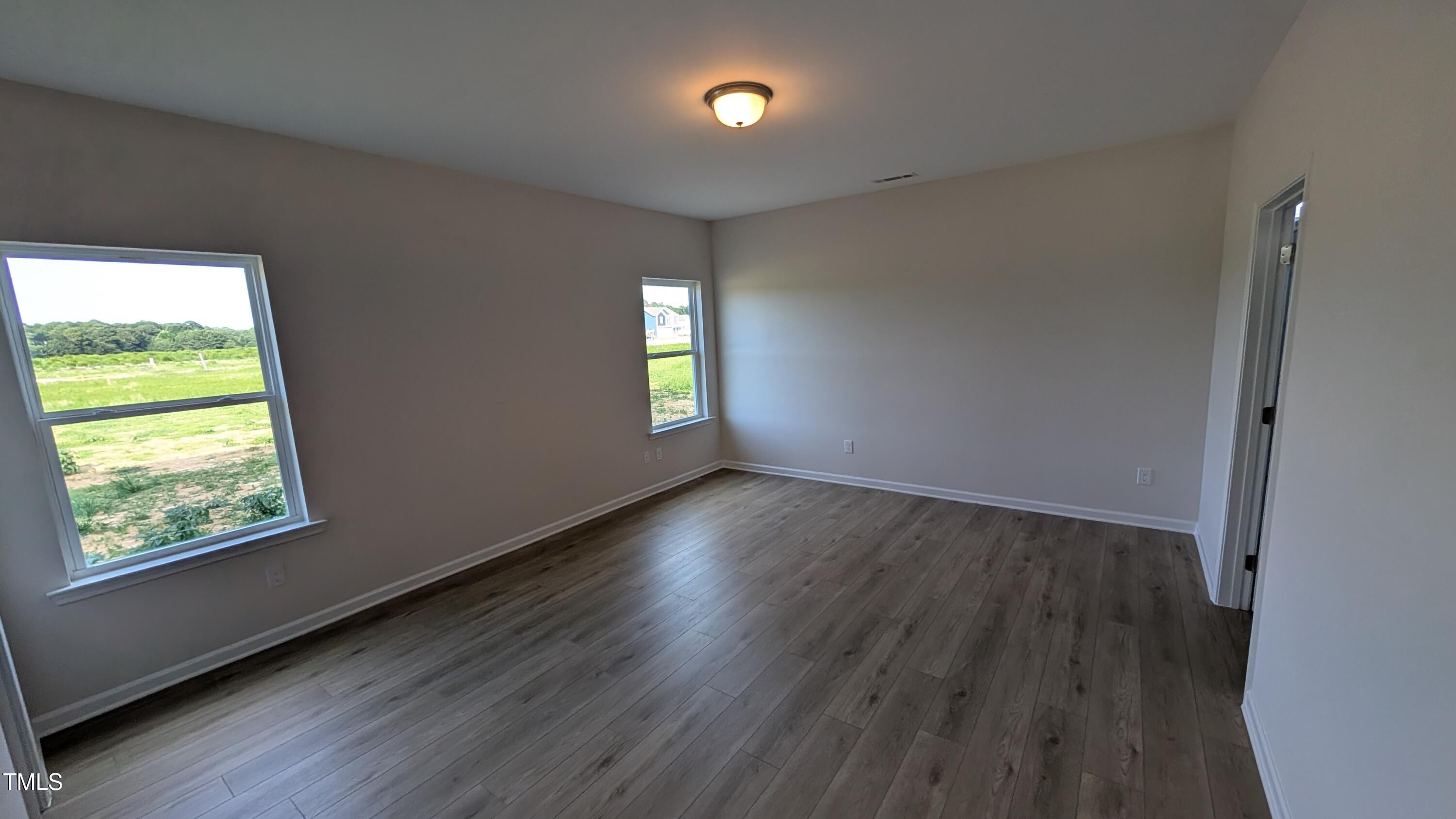 208 Saxony Drive Property Photo 8