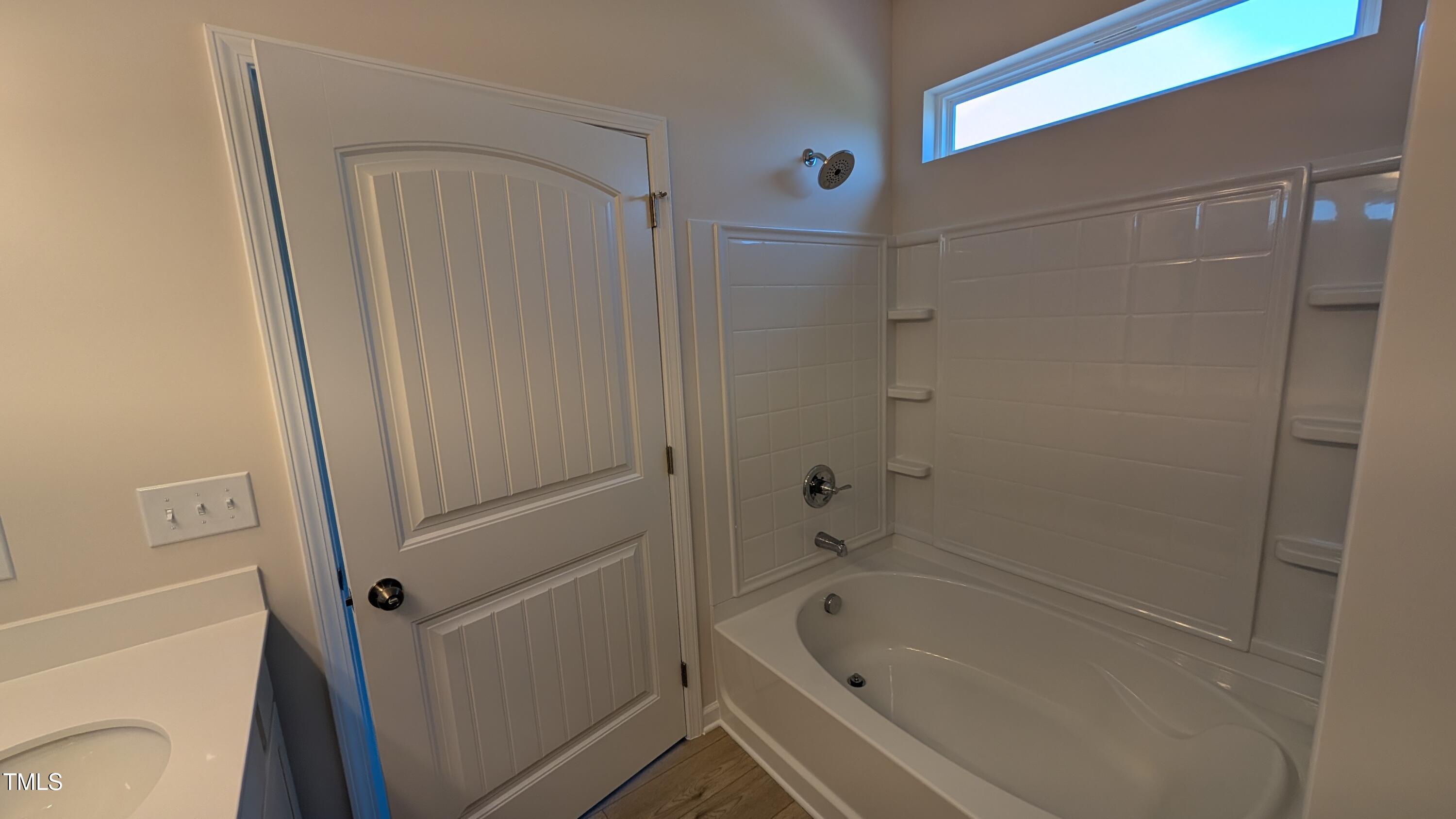 208 Saxony Drive Property Photo 11