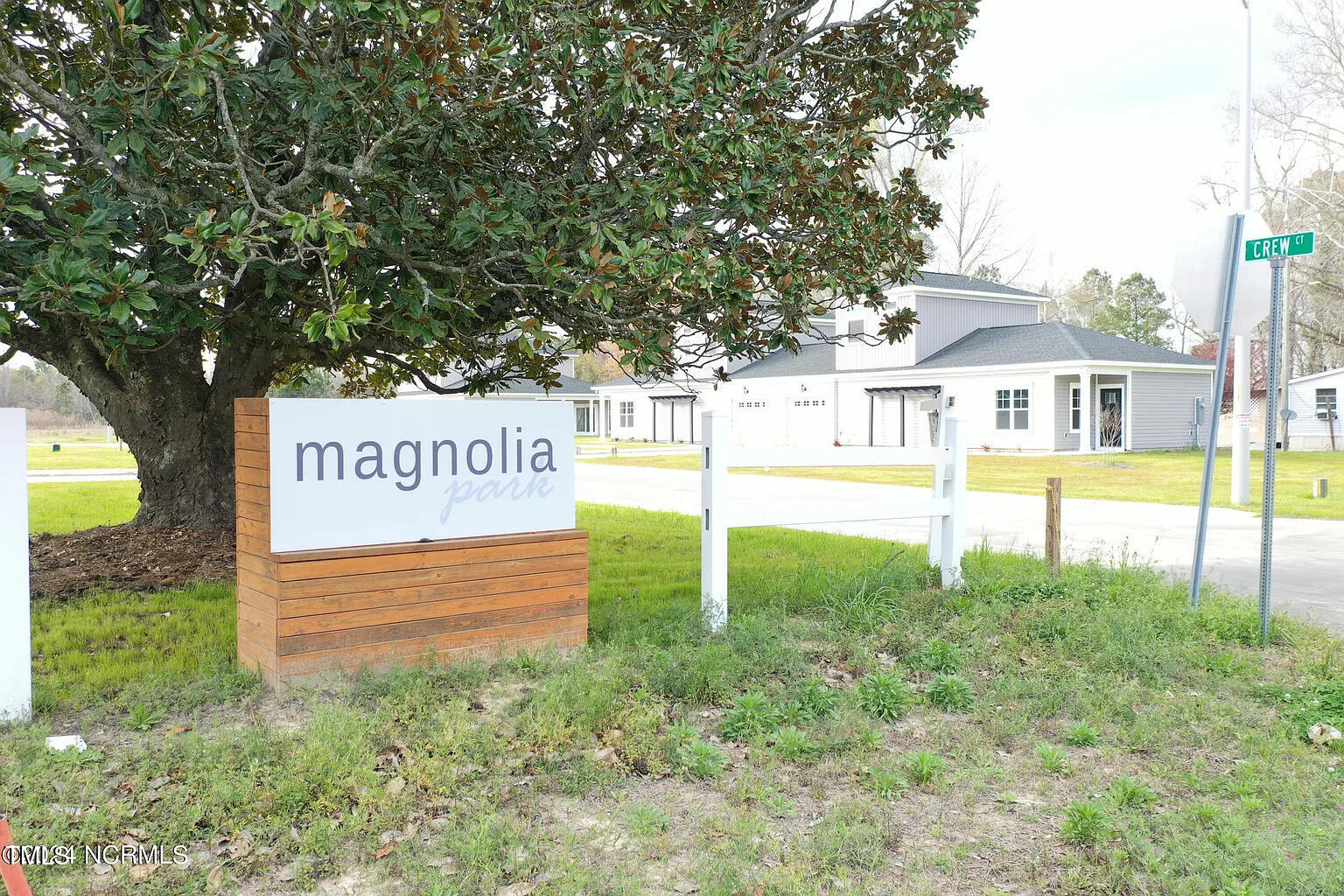 53 Crew Court Property Photo 3