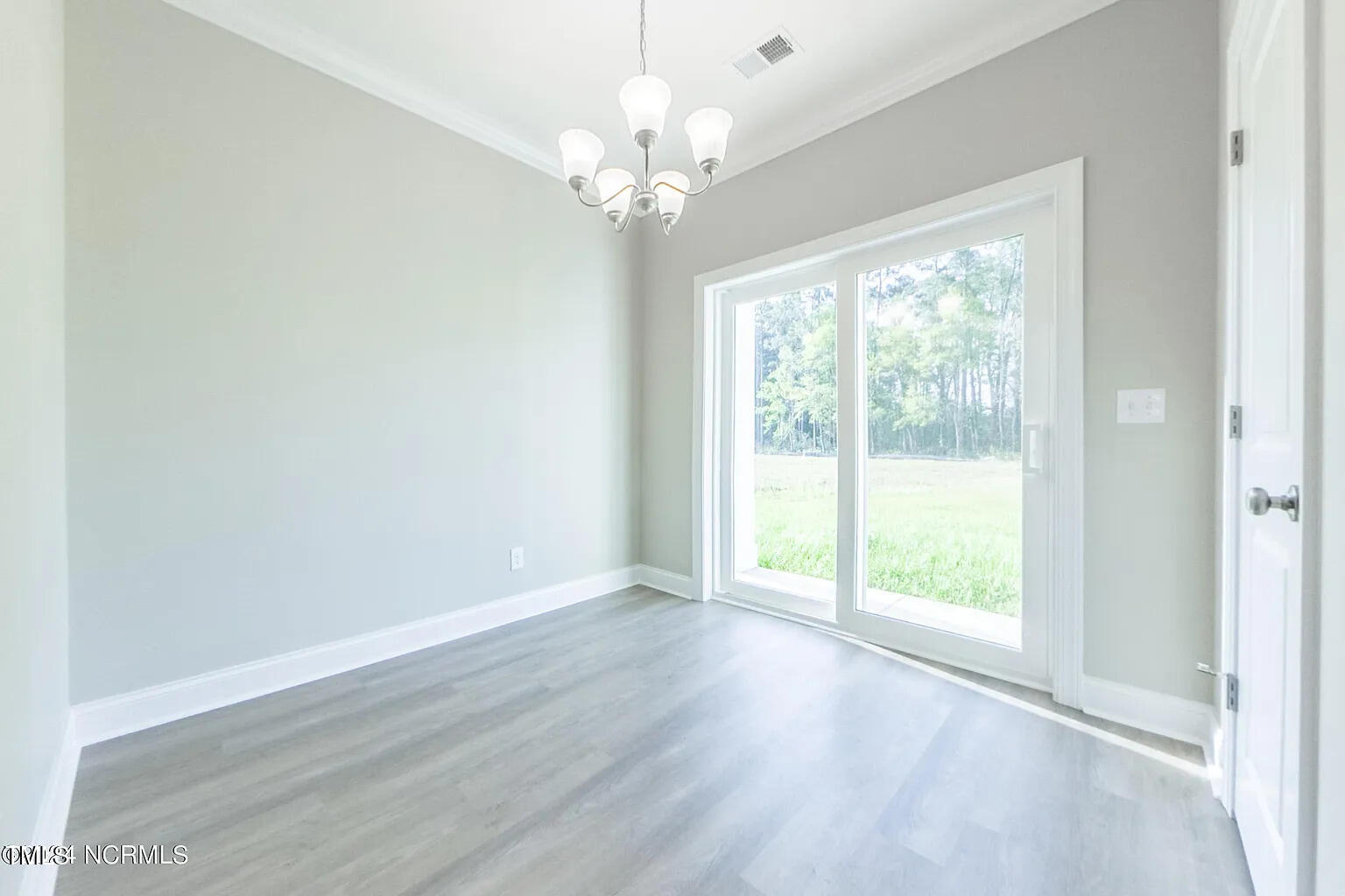 53 Crew Court Property Photo 6