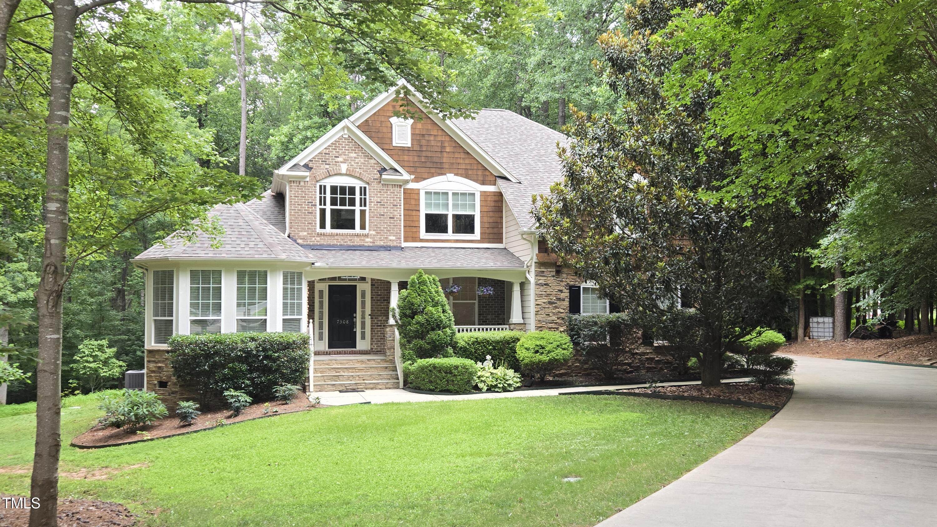 7308 River Glen Court Property Photo 1