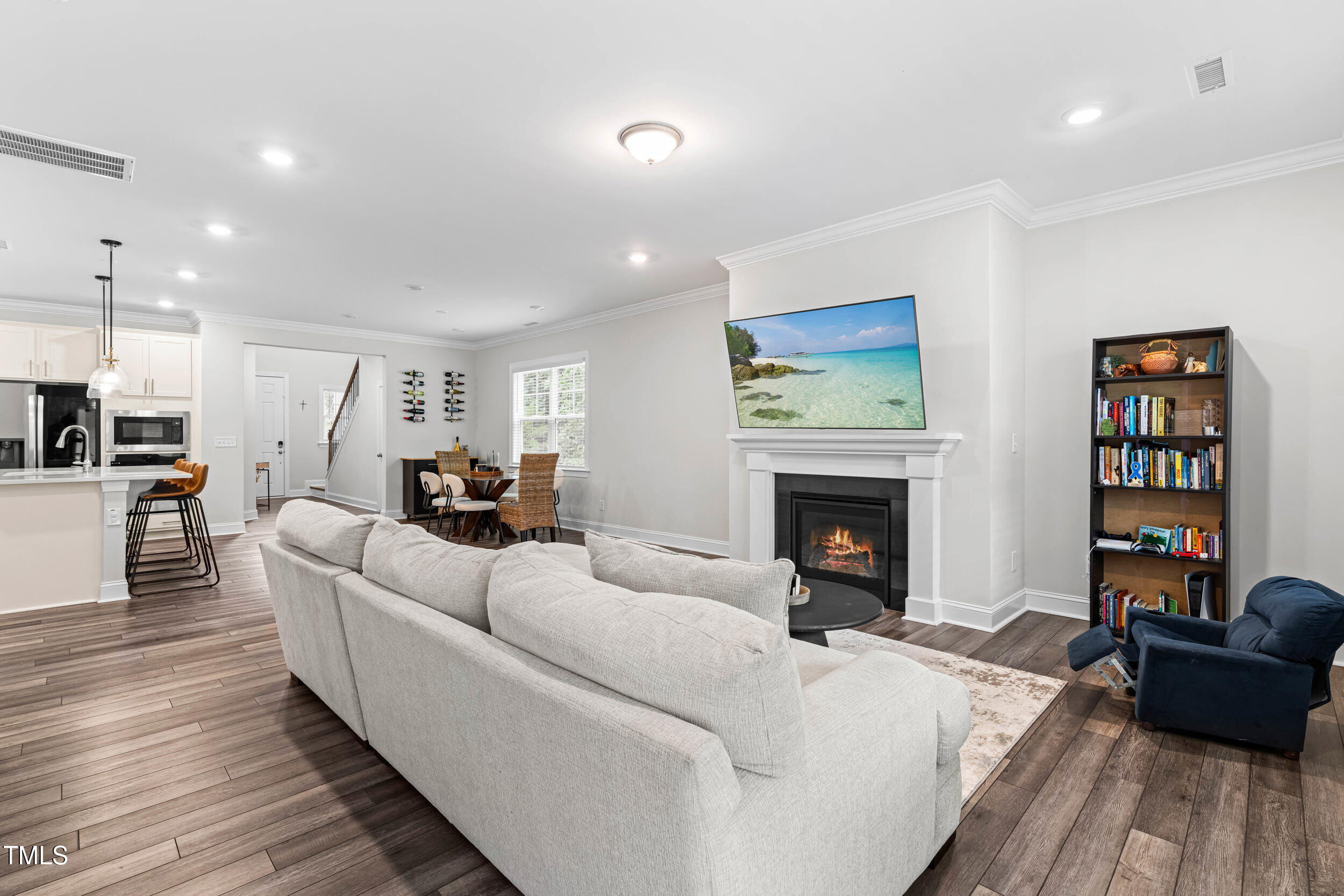 3917 Mount Moran Road Property Photo 15
