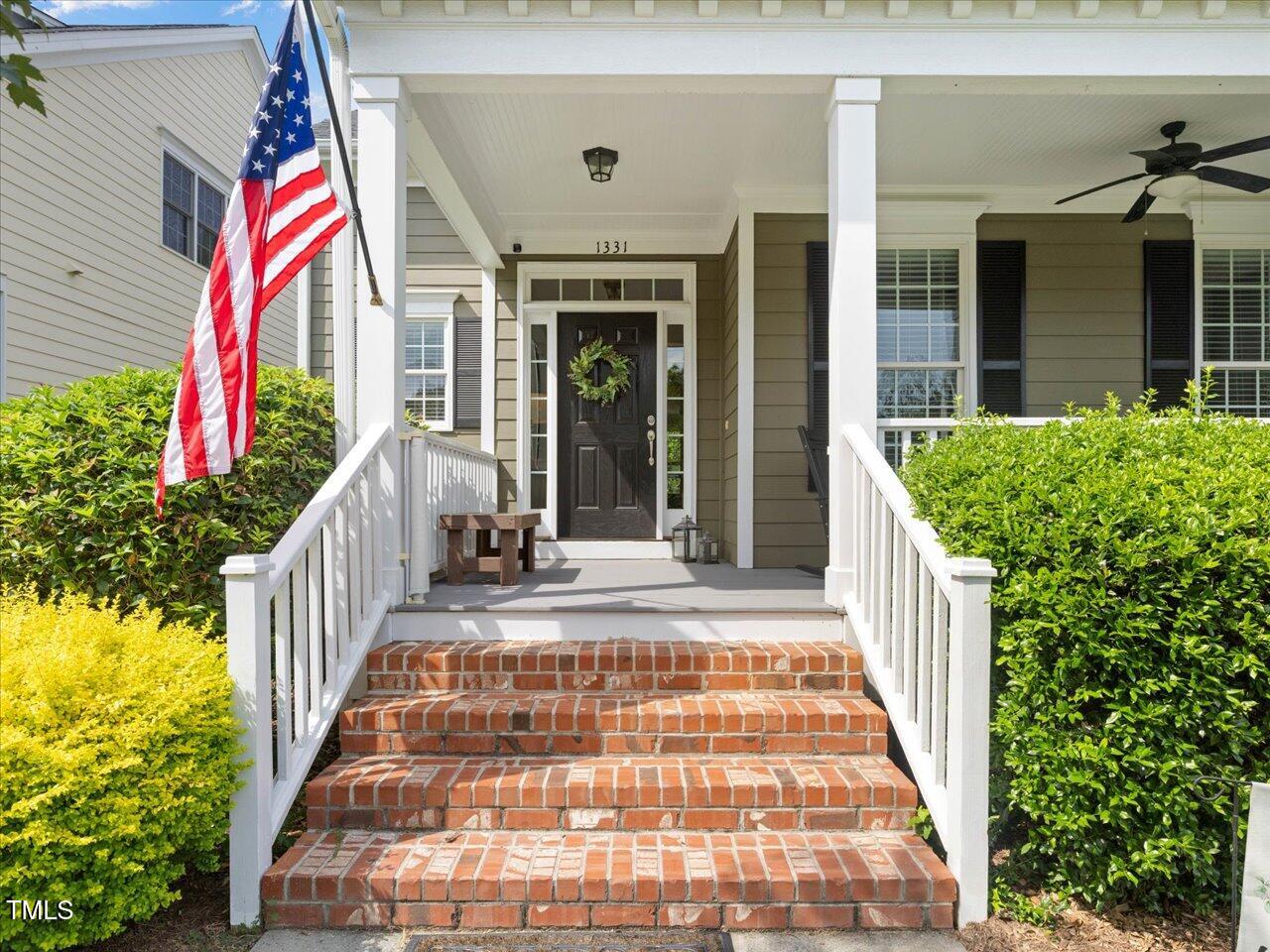 1331 Center Street Property Photo 4