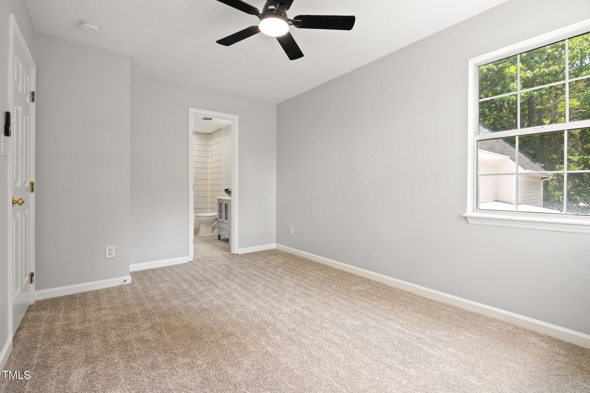 2516 Constitution Drive Property Photo 32