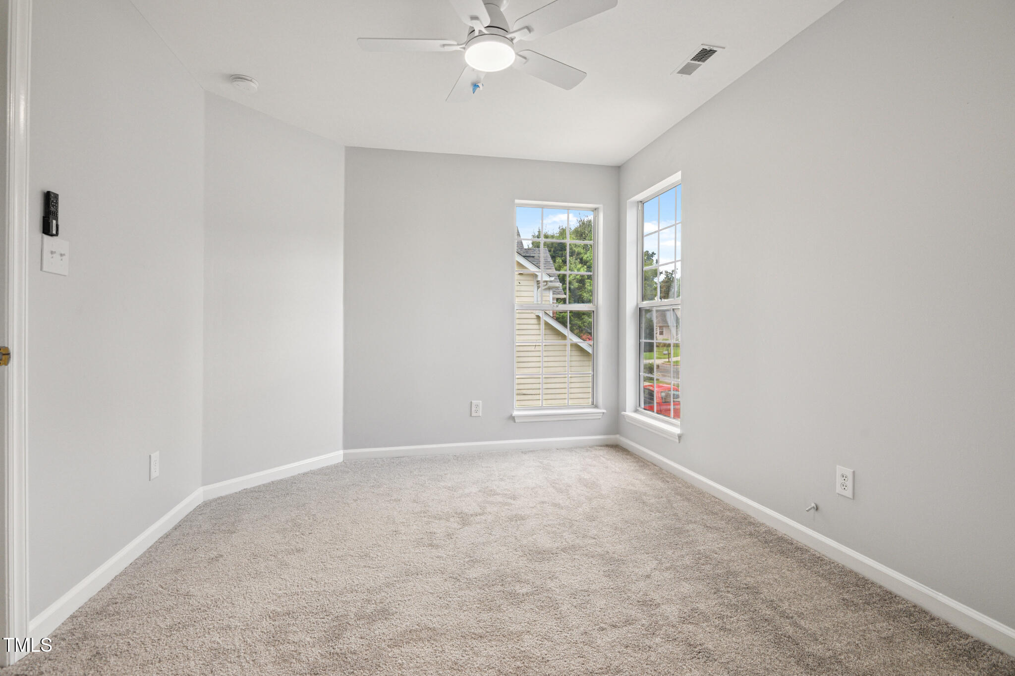 2516 Constitution Drive Property Photo 35