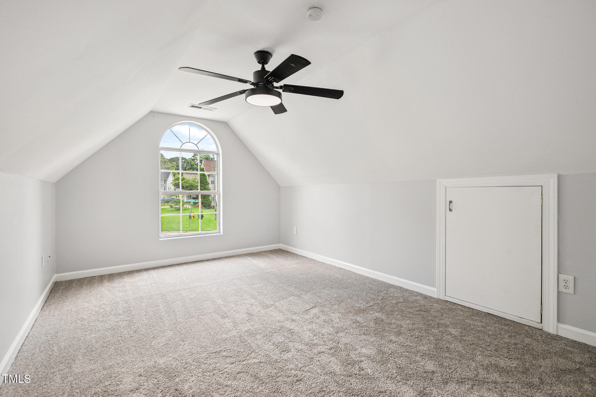 2516 Constitution Drive Property Photo 37