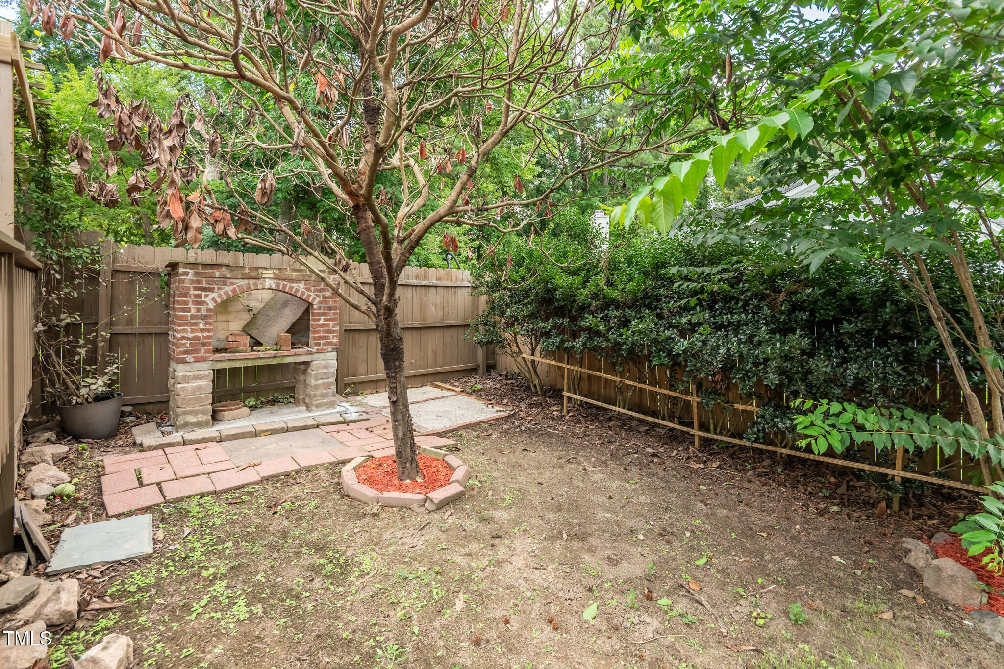 2516 Constitution Drive Property Photo 40