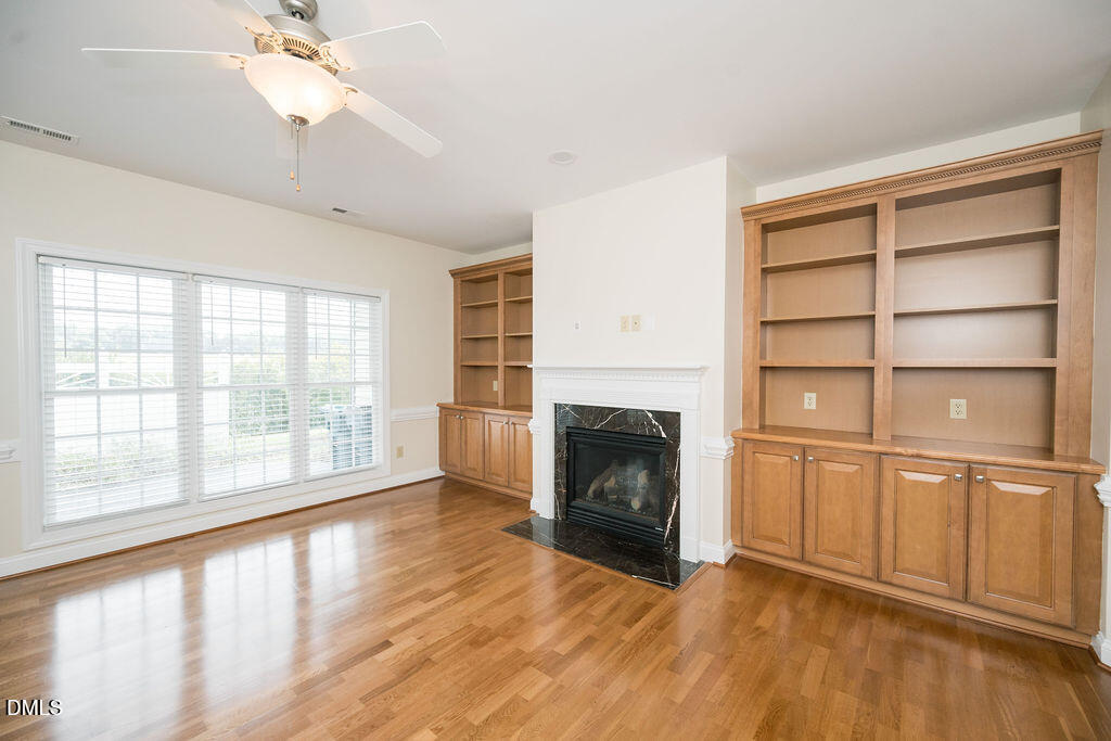 128 Crescent Drive Property Photo 7