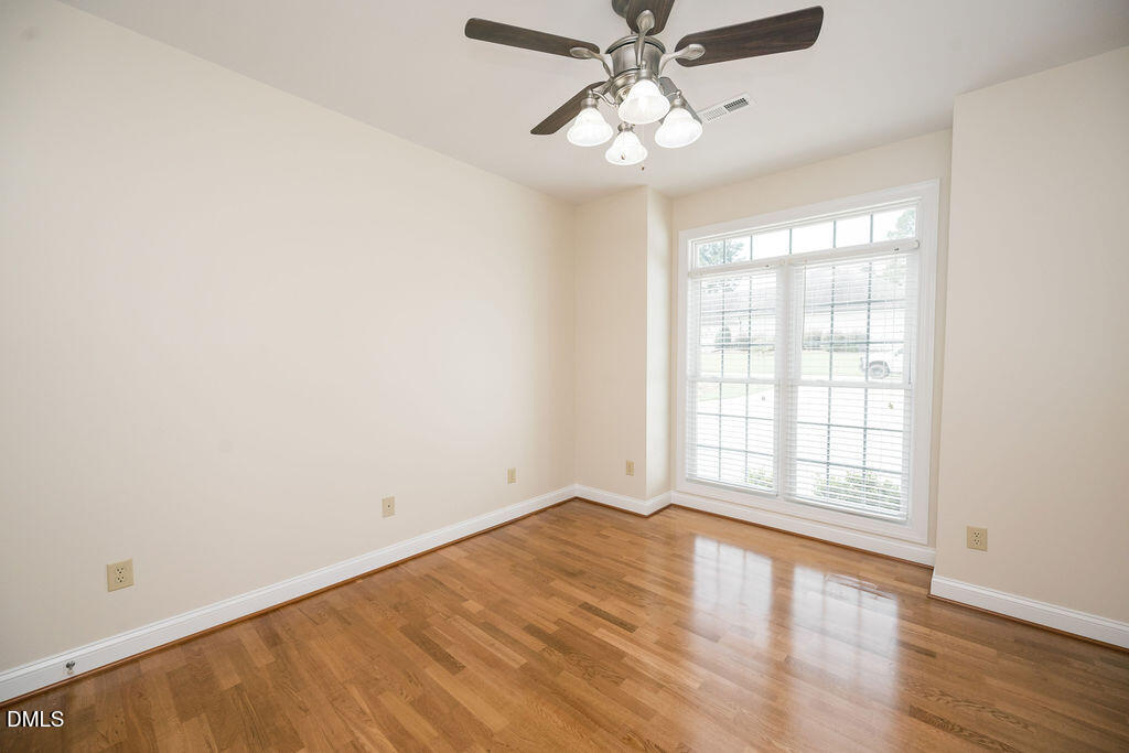 128 Crescent Drive Property Photo 16