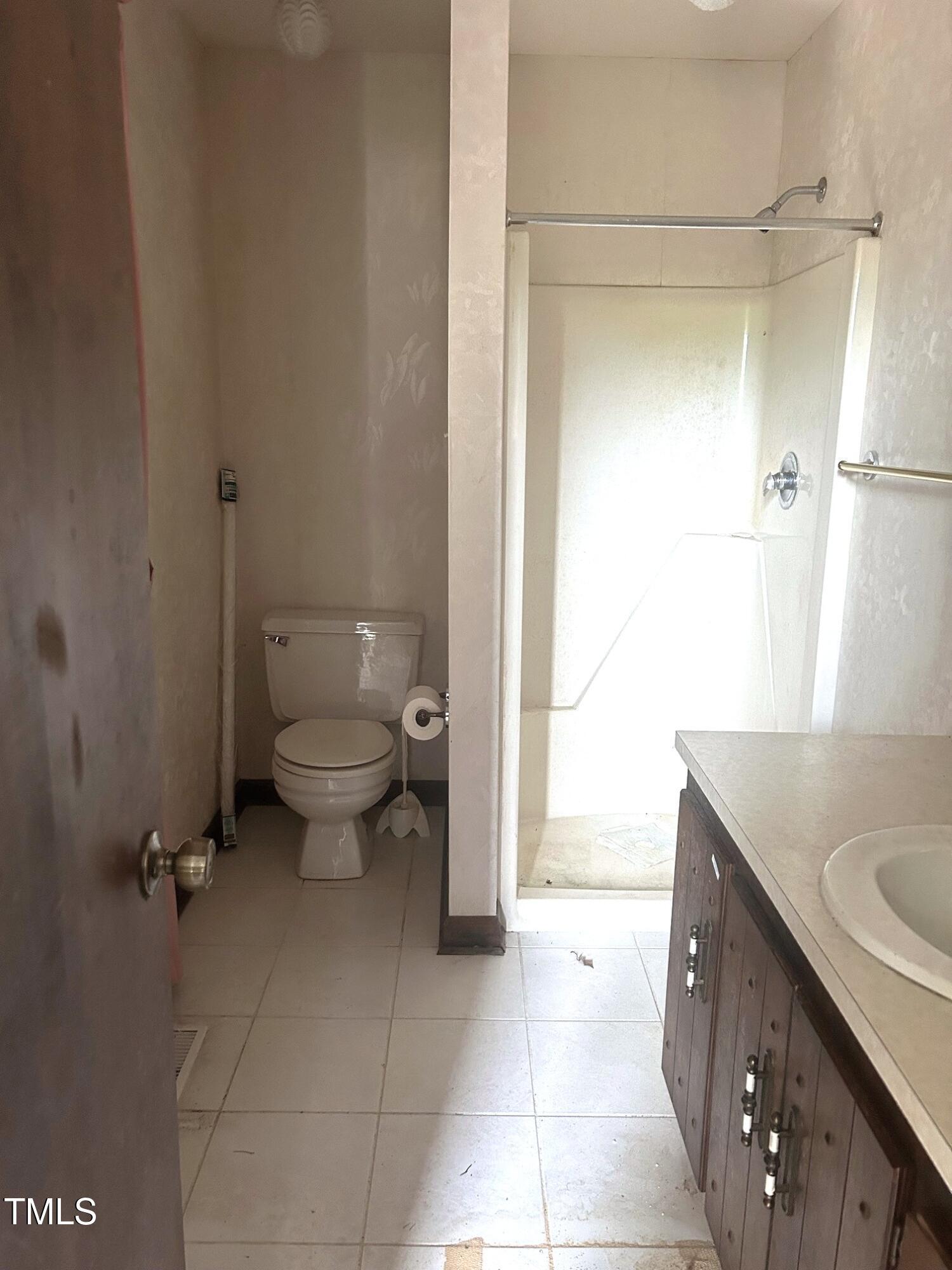 200 Saddlewood Drive Property Photo 8