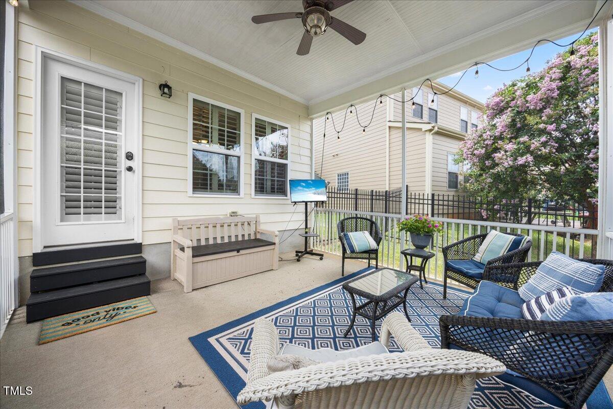 1300 Formal Garden Way Property Photo 34