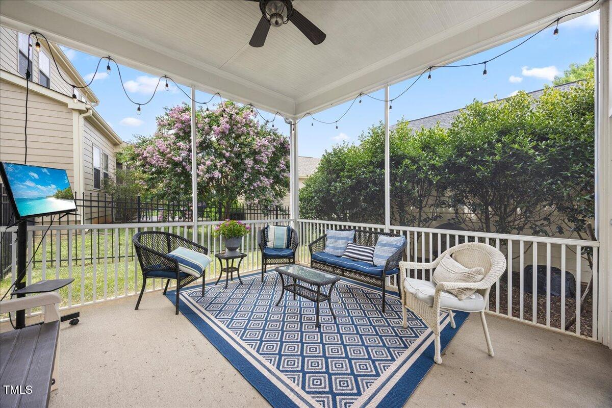 1300 Formal Garden Way Property Photo 35