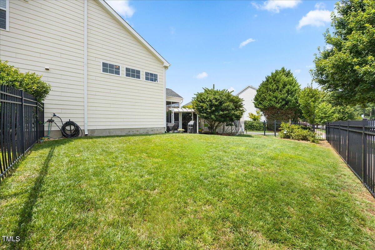 1300 Formal Garden Way Property Photo 36