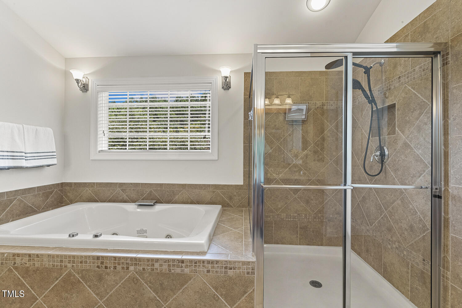 213 Cross Oaks Place Property Photo 55