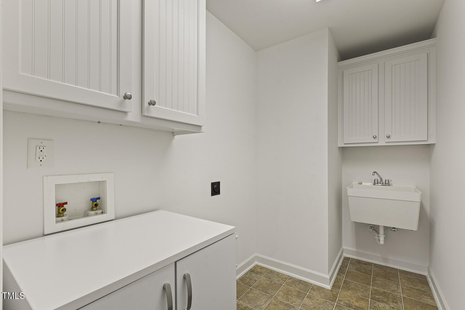 213 Cross Oaks Place Property Photo 65