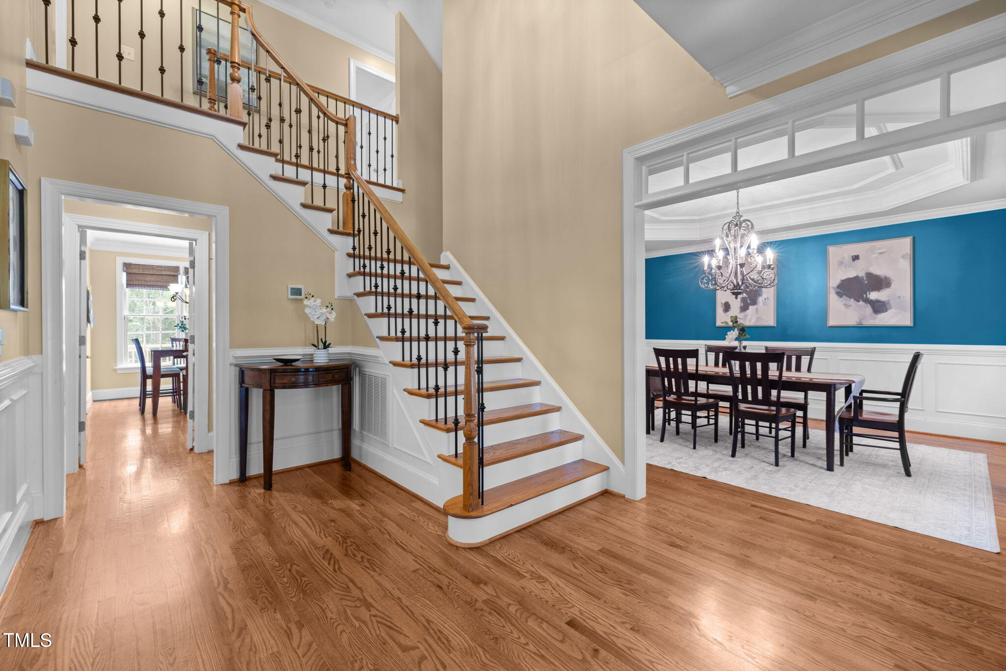 341 Oxfordshire Lane Property Photo 1