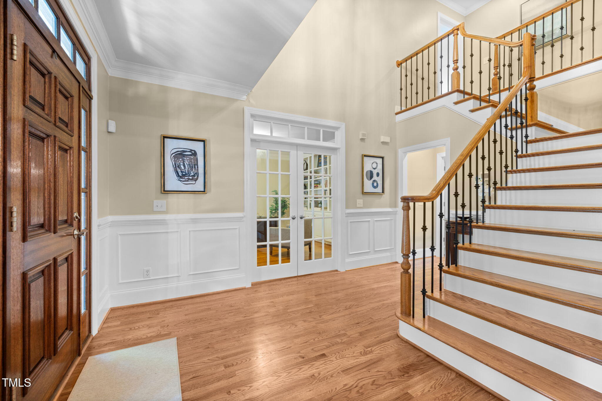 341 Oxfordshire Lane Property Photo 6