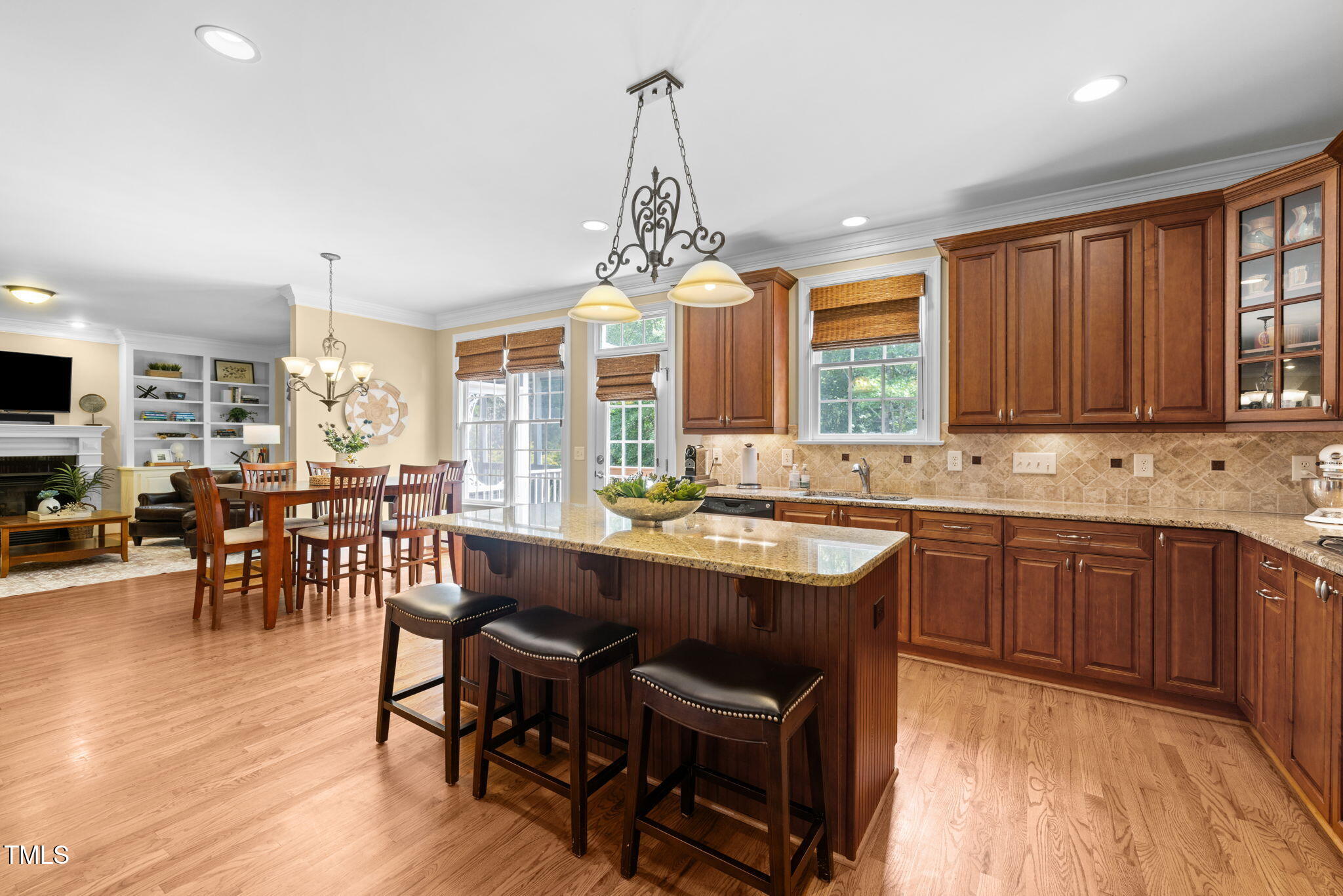 341 Oxfordshire Lane Property Photo 16