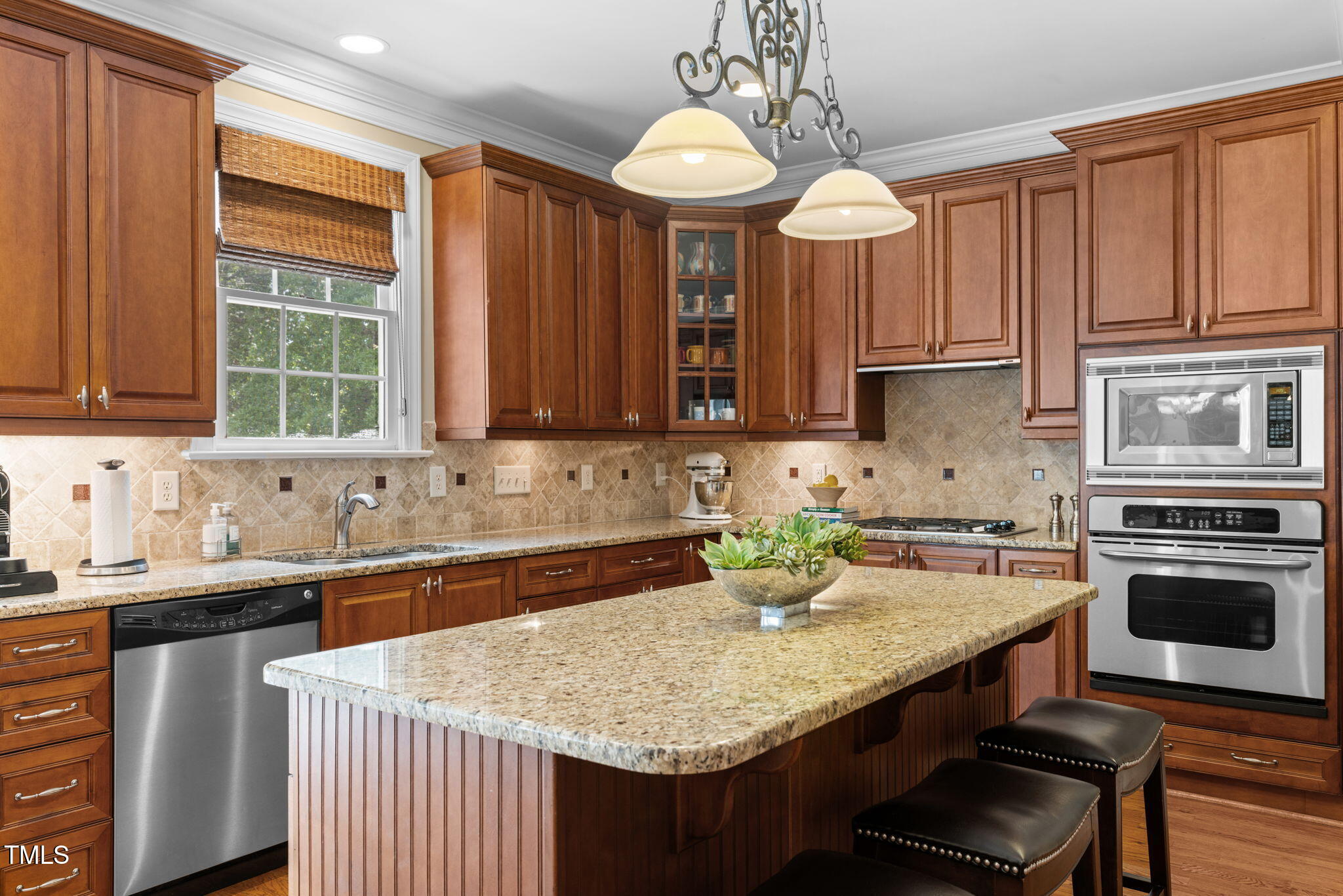 341 Oxfordshire Lane Property Photo 17