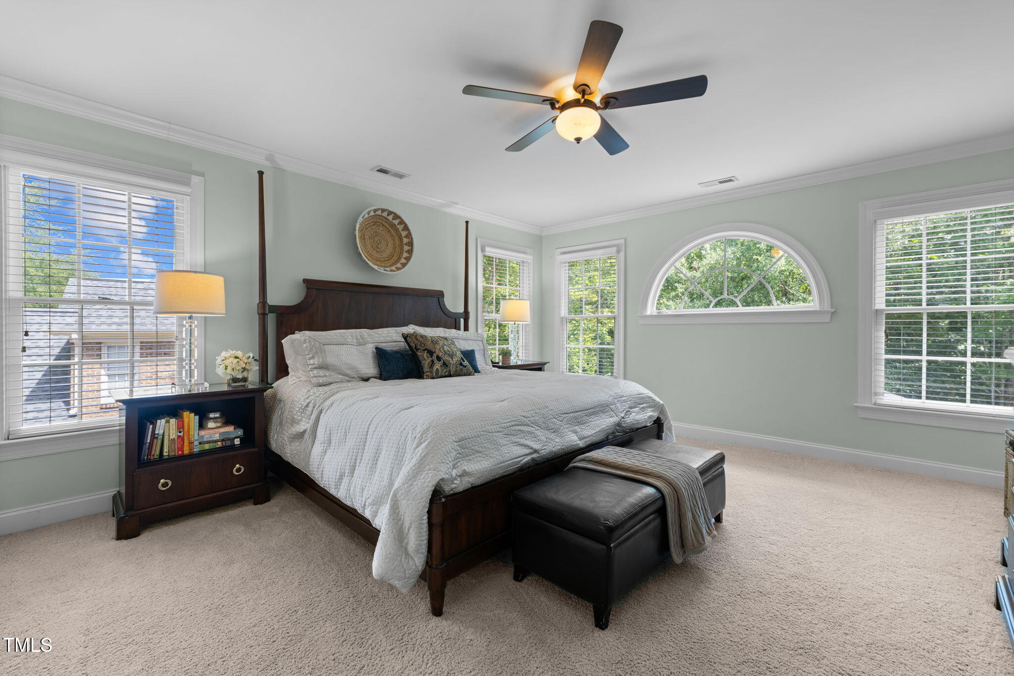 341 Oxfordshire Lane Property Photo 22