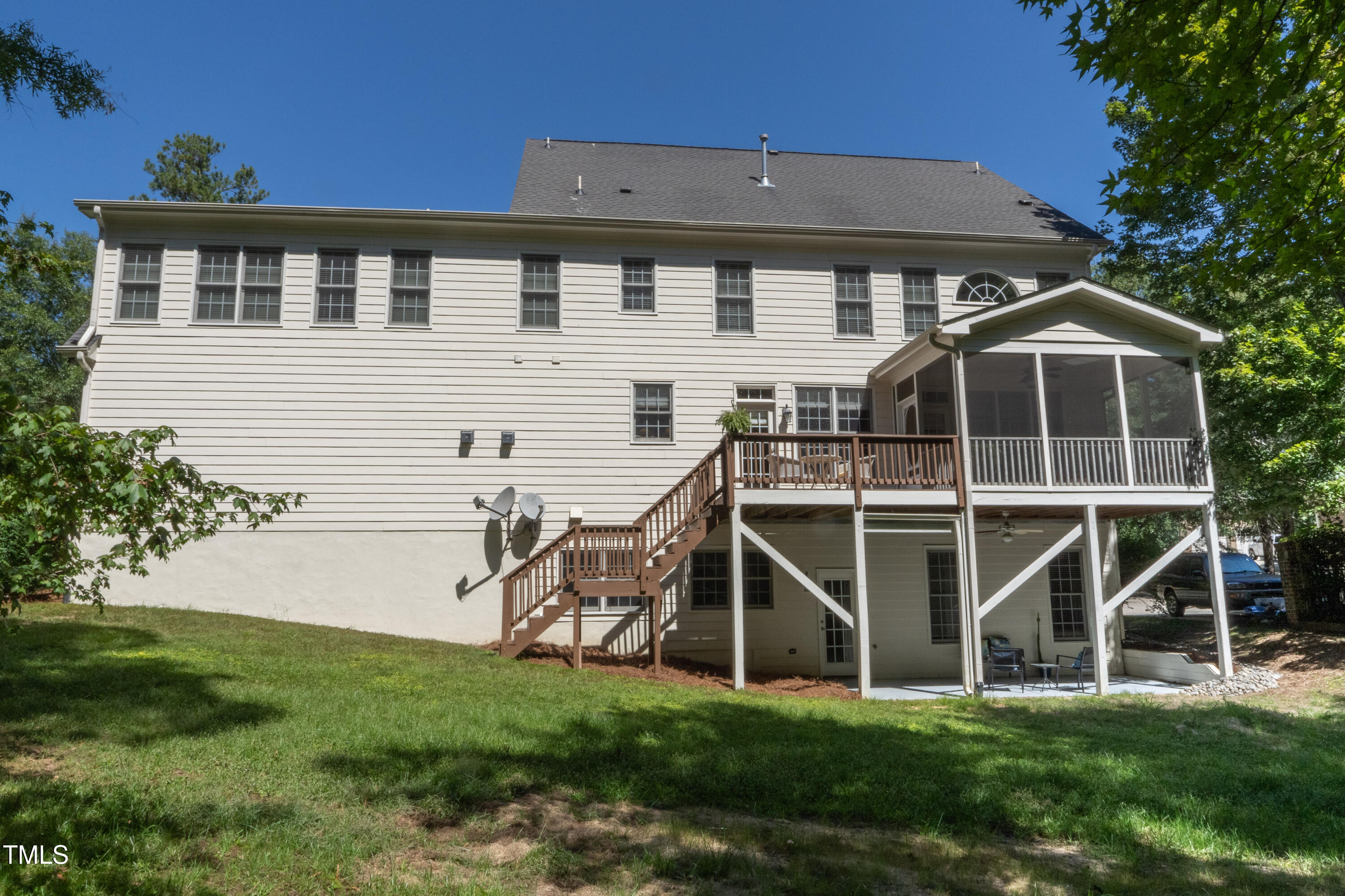 341 Oxfordshire Lane Property Photo 40