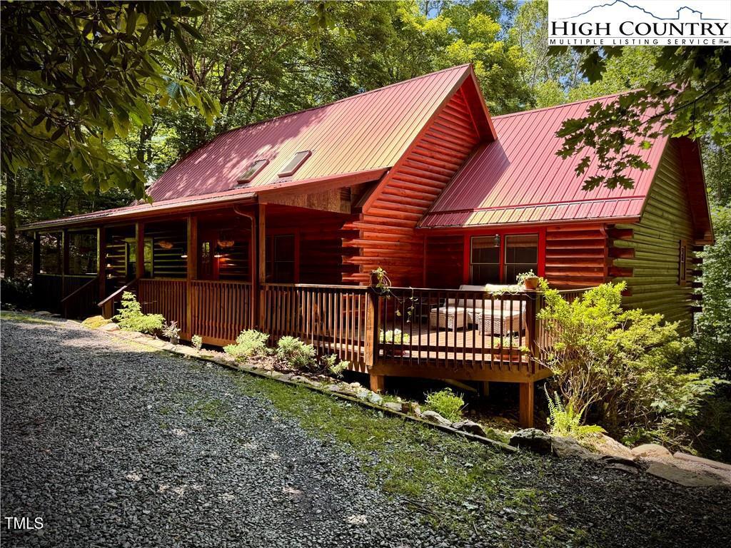 524 Timberlakes Drive Property Photo 1