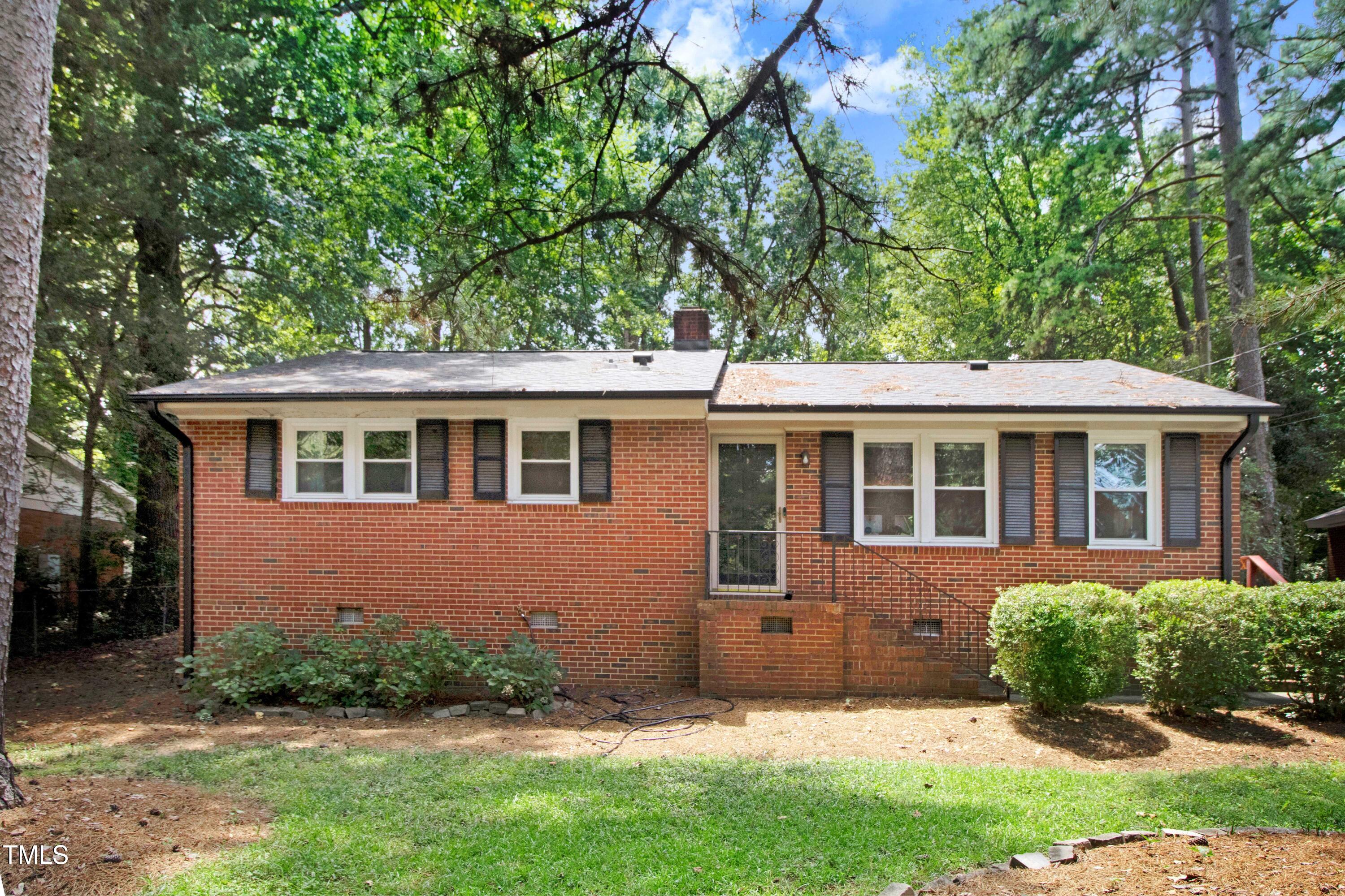 3233 Ward Road Property Photo 1