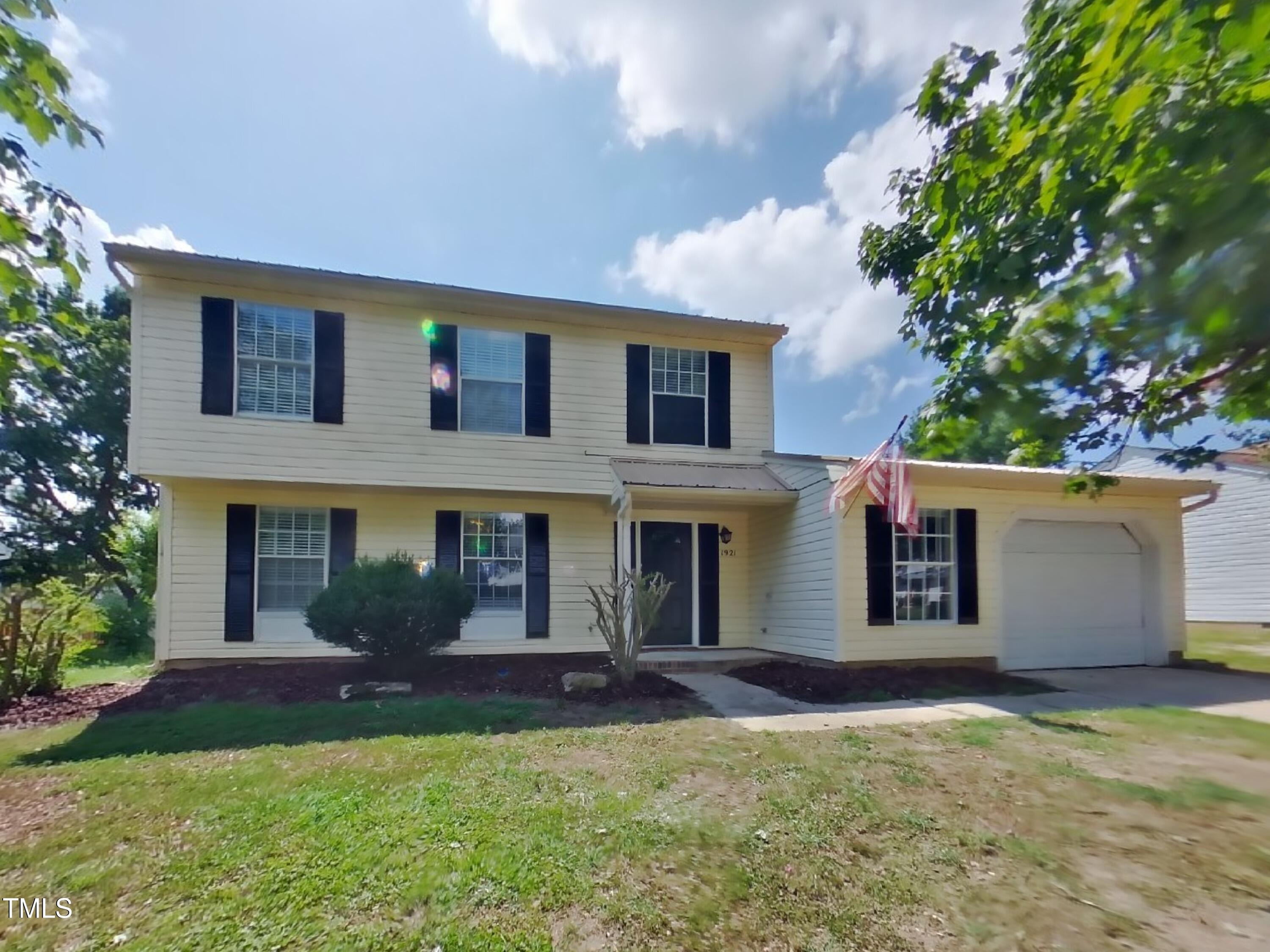1921 Riverknoll Drive Property Photo 1