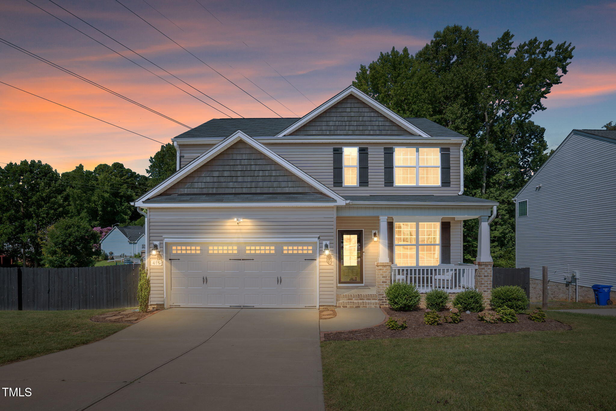 415 Stonewall Drive Property Photo 1