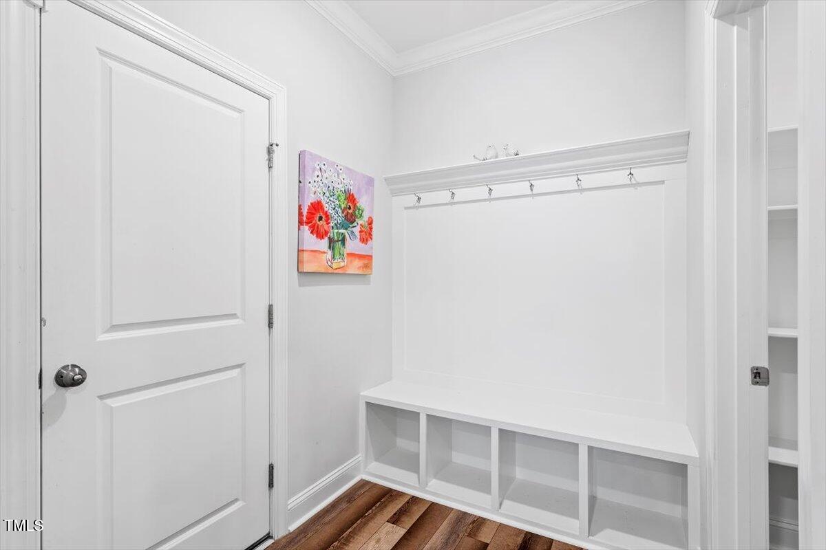 2264 Jollay Street Property Photo 12