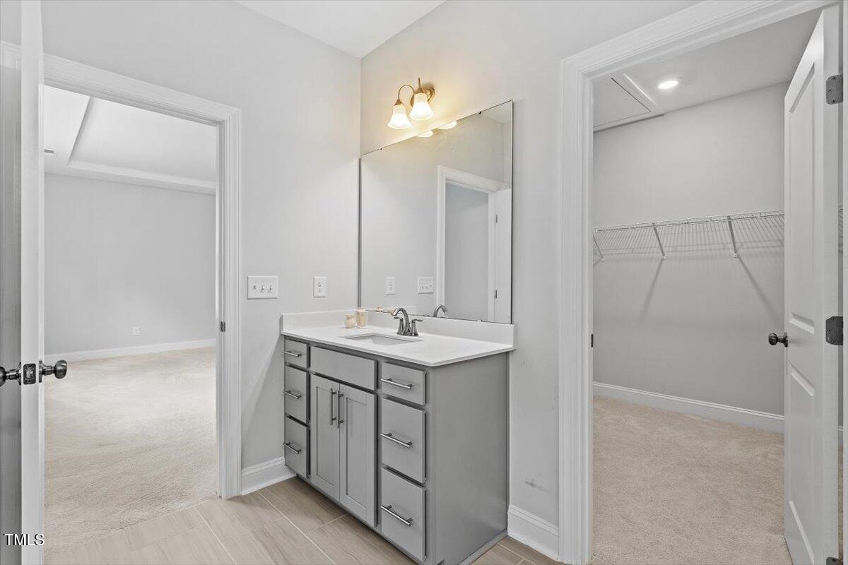 2264 Jollay Street Property Photo 34