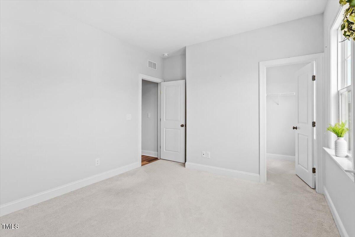2264 Jollay Street Property Photo 42