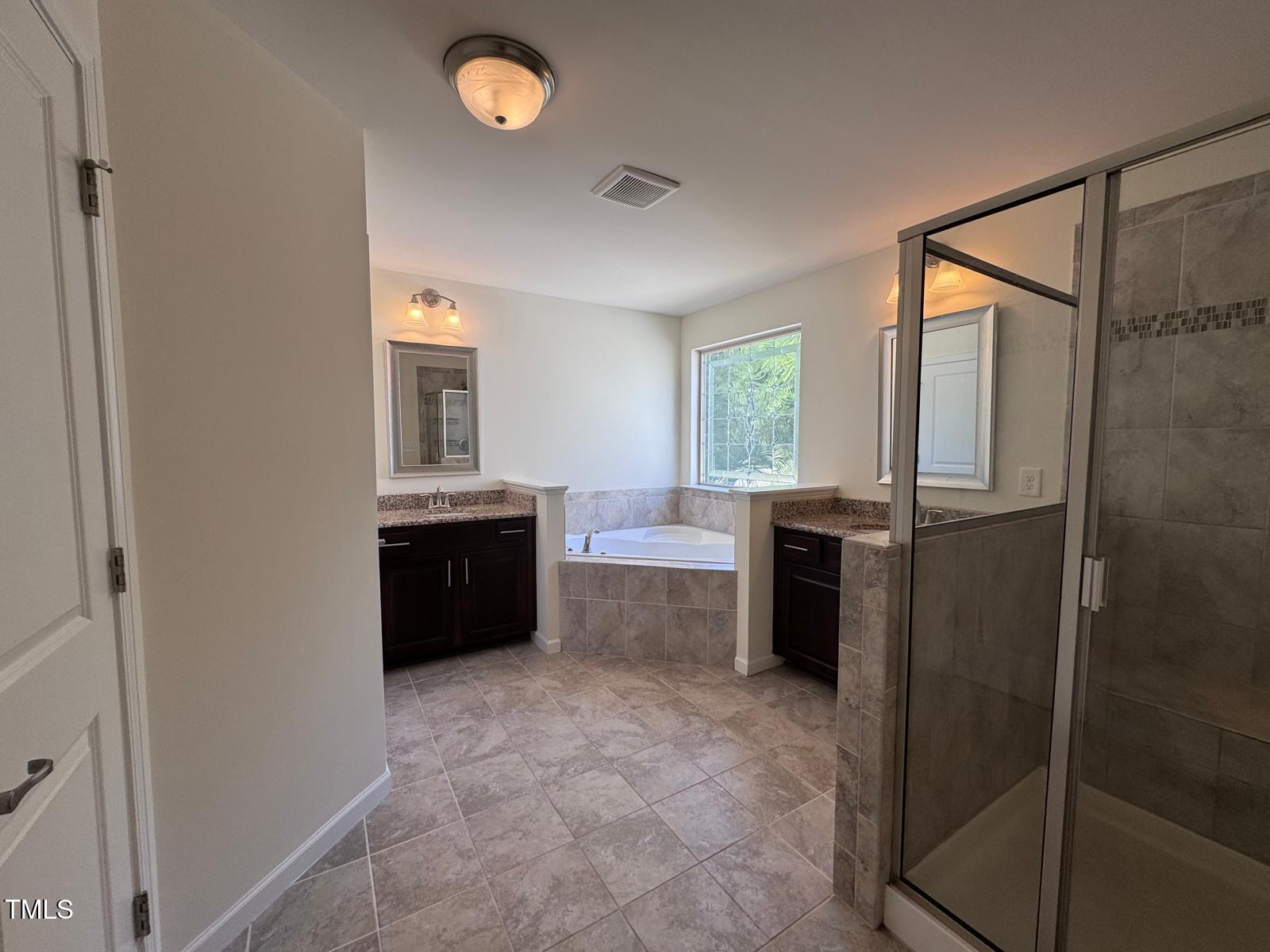 1205 Elliott Ridge Lane Property Photo 6