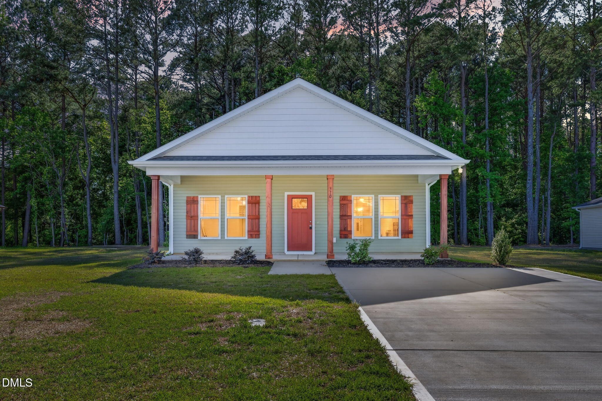 310 S Eastwood Drive (lot 10) Property Photo 2