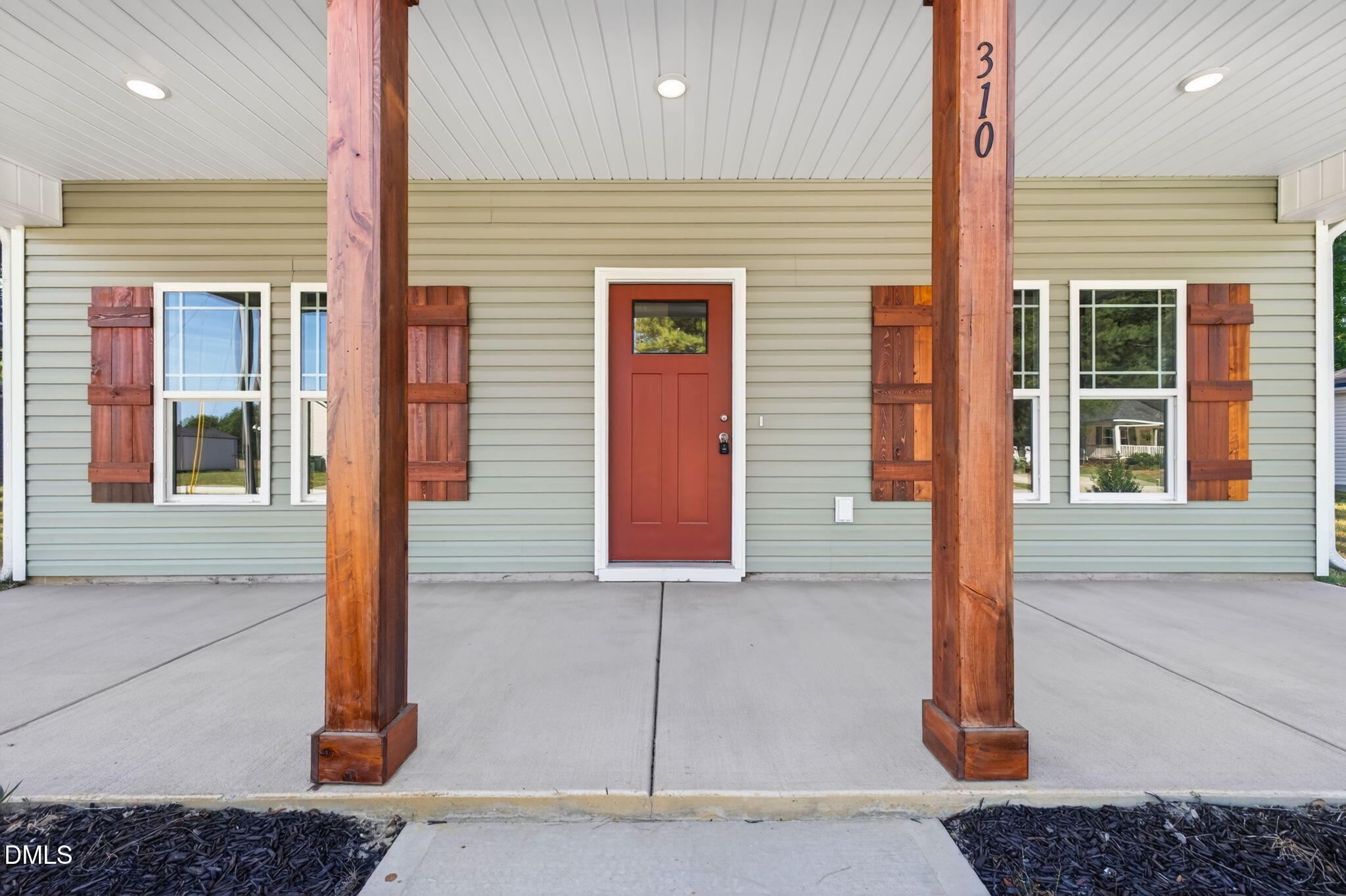 310 S Eastwood Drive (lot 10) Property Photo 5