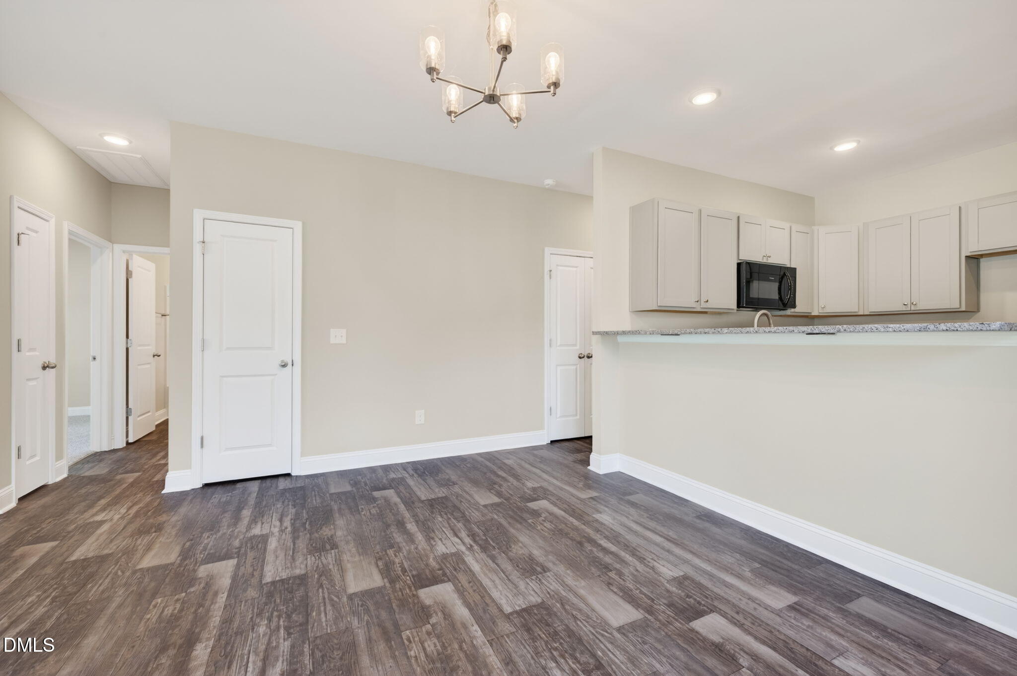 310 S Eastwood Drive (lot 10) Property Photo 12